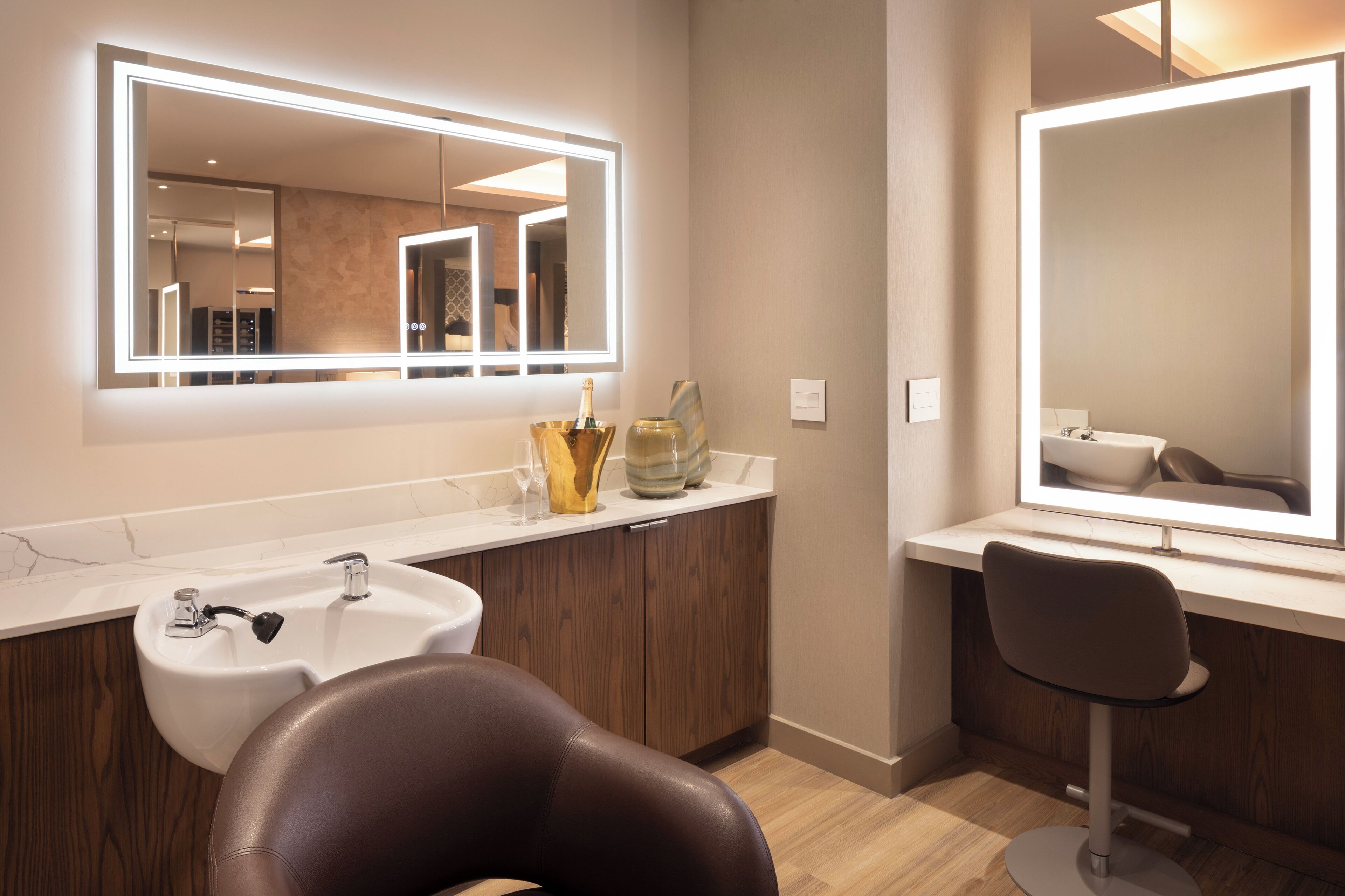 Caesars Republic Scottsdale, a Hilton Hotel