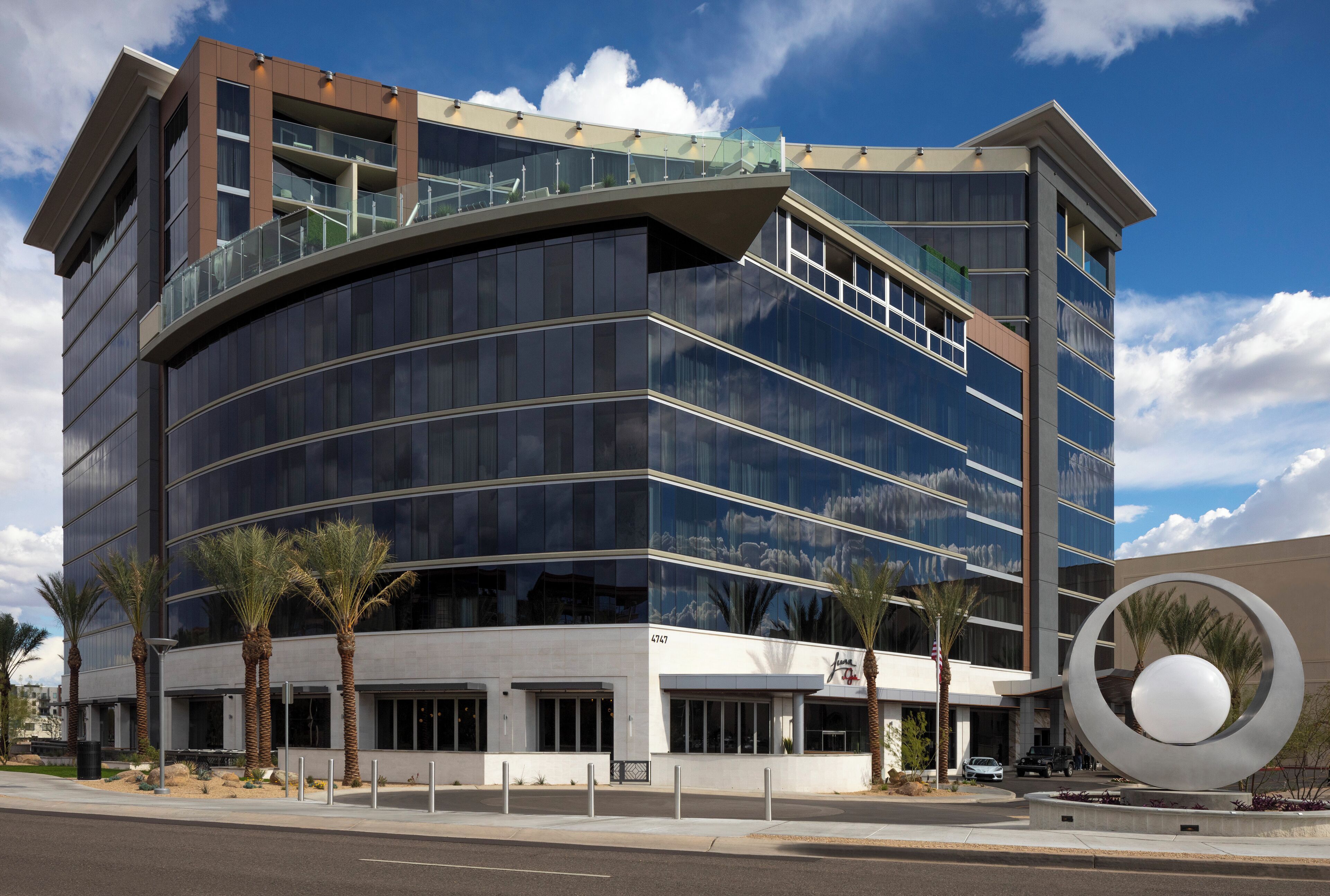 Caesars Republic Scottsdale, a Hilton Hotel