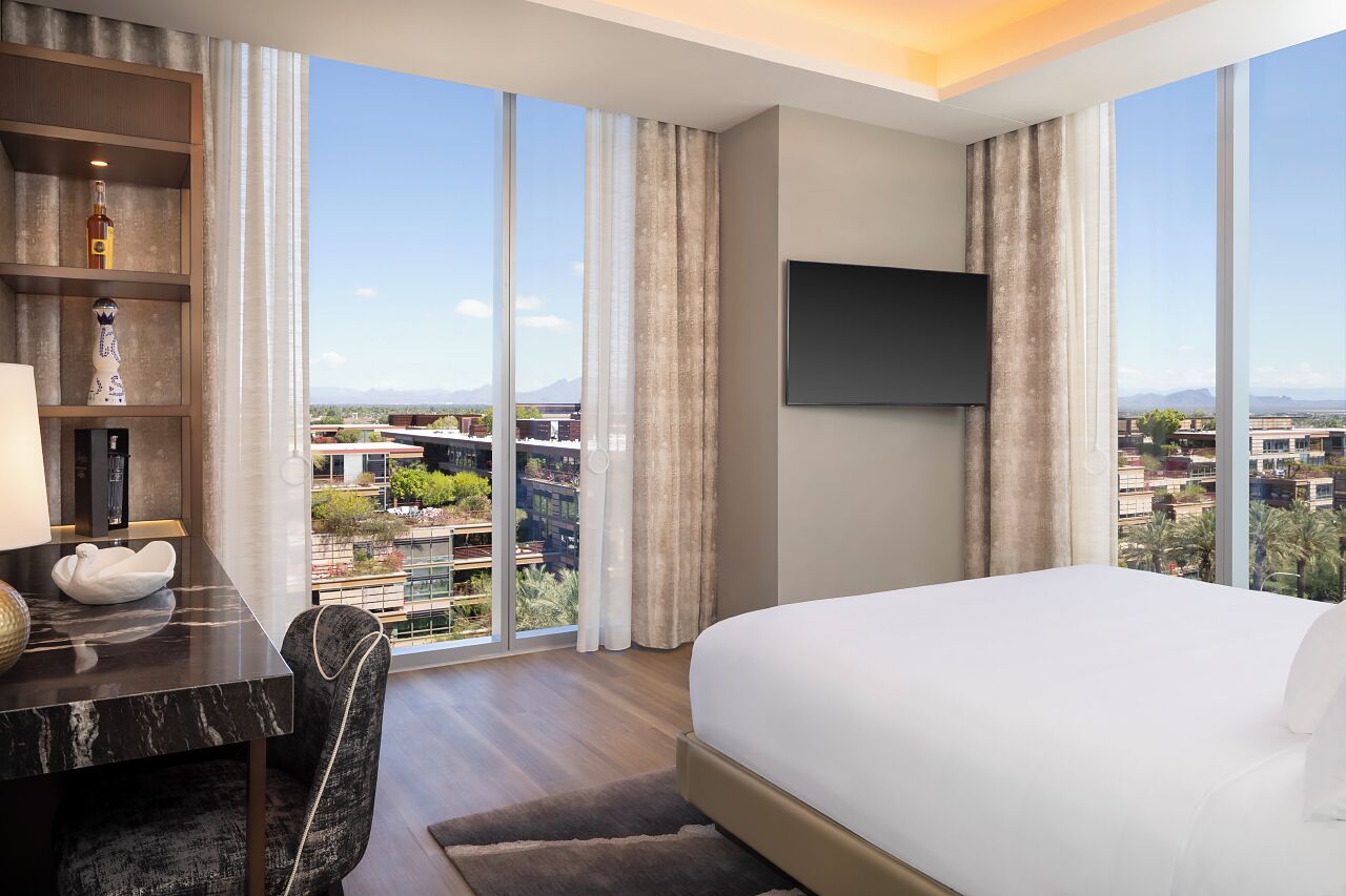 Caesars Republic Scottsdale, a Hilton Hotel