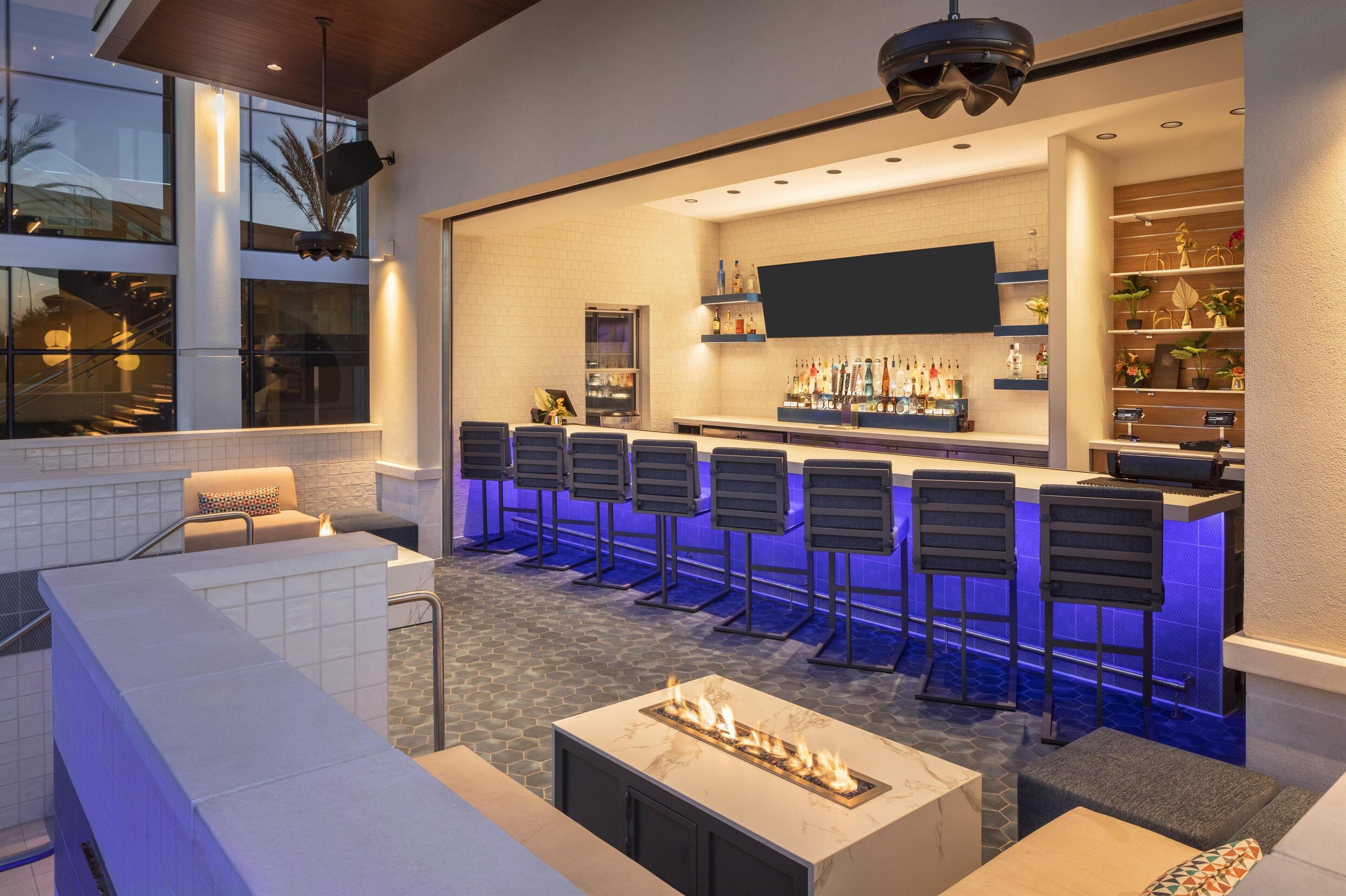 Caesars Republic Scottsdale, a Hilton Hotel