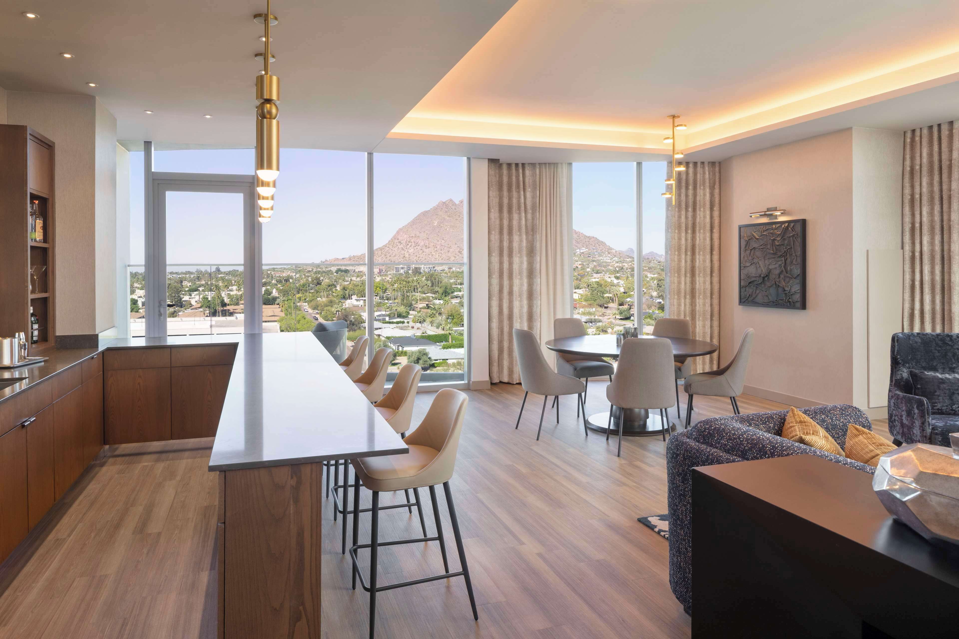 Caesars Republic Scottsdale, a Hilton Hotel