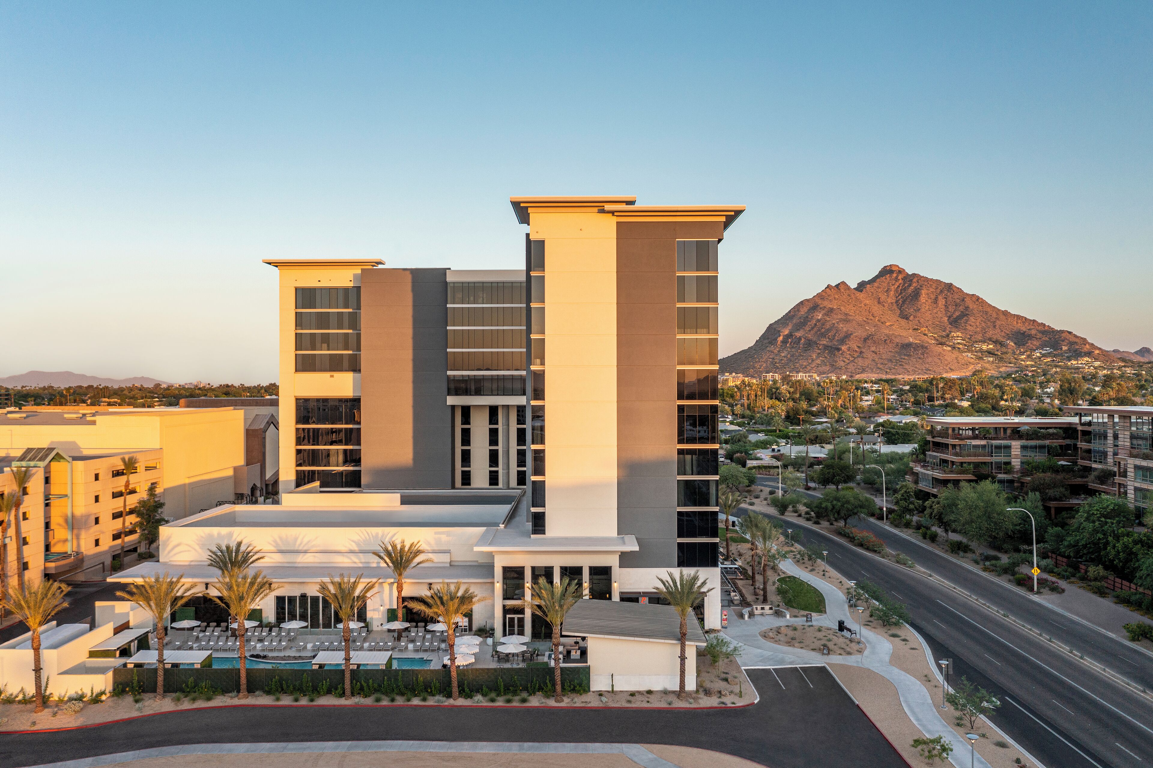 Caesars Republic Scottsdale, a Hilton Hotel