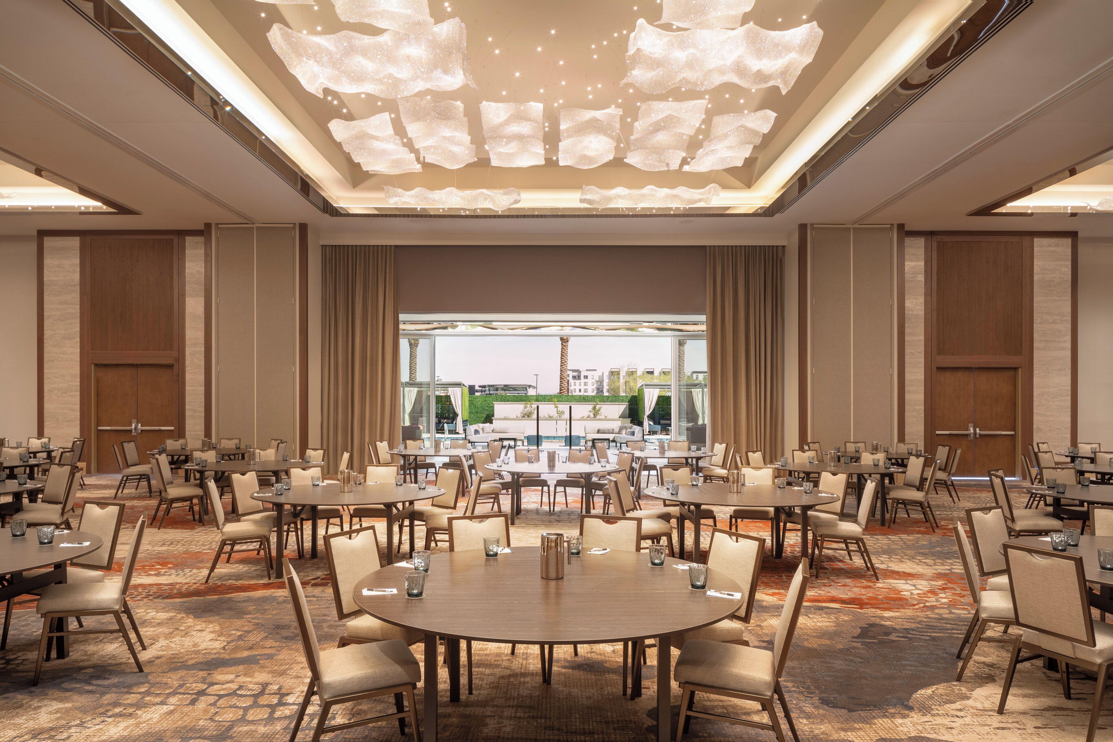 Caesars Republic Scottsdale, a Hilton Hotel