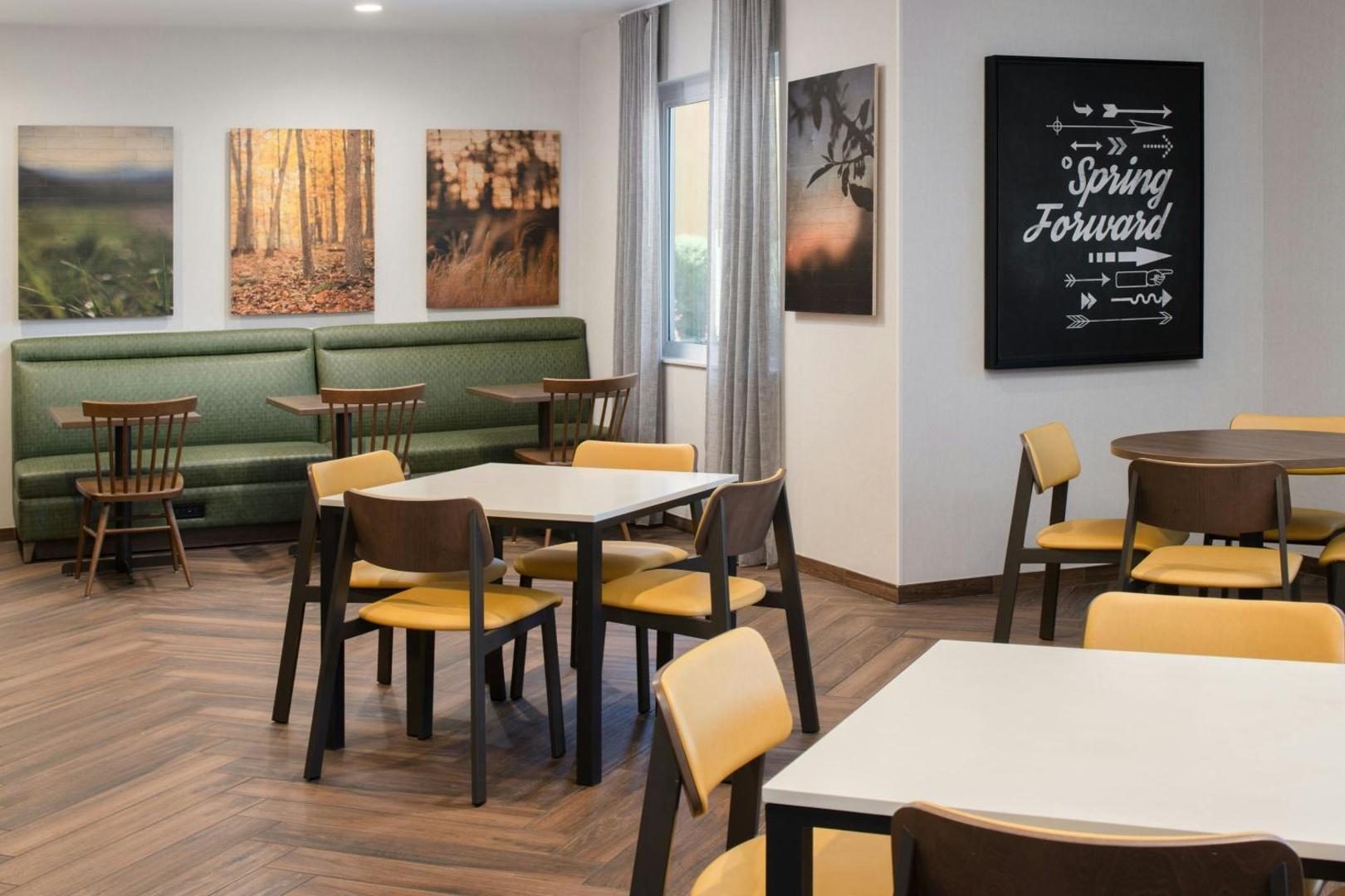 Fairfield by Marriott Inn & Suites Scottsdale Old Town Fairfield by Marriott Inn & Suites Scottsdale Old Town