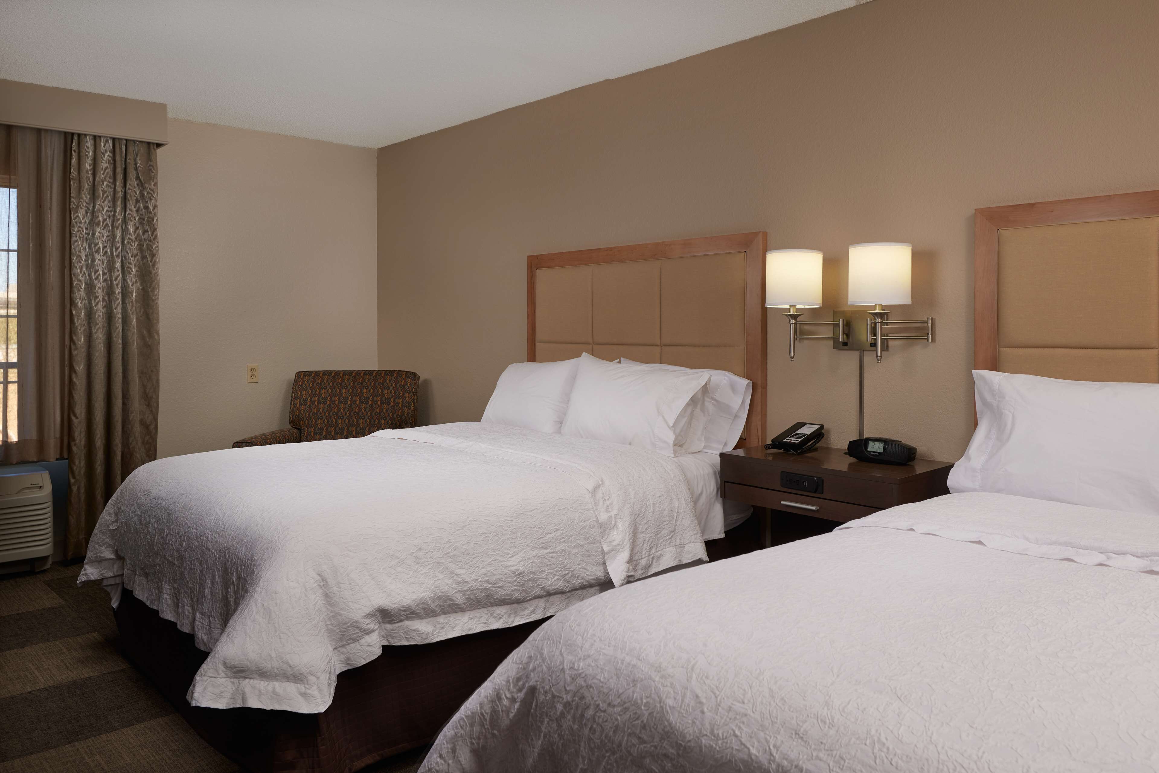 Hampton Inn & Suites Phoenix/Scottsdale Hampton Inn & Suites Phoenix/Scottsdale