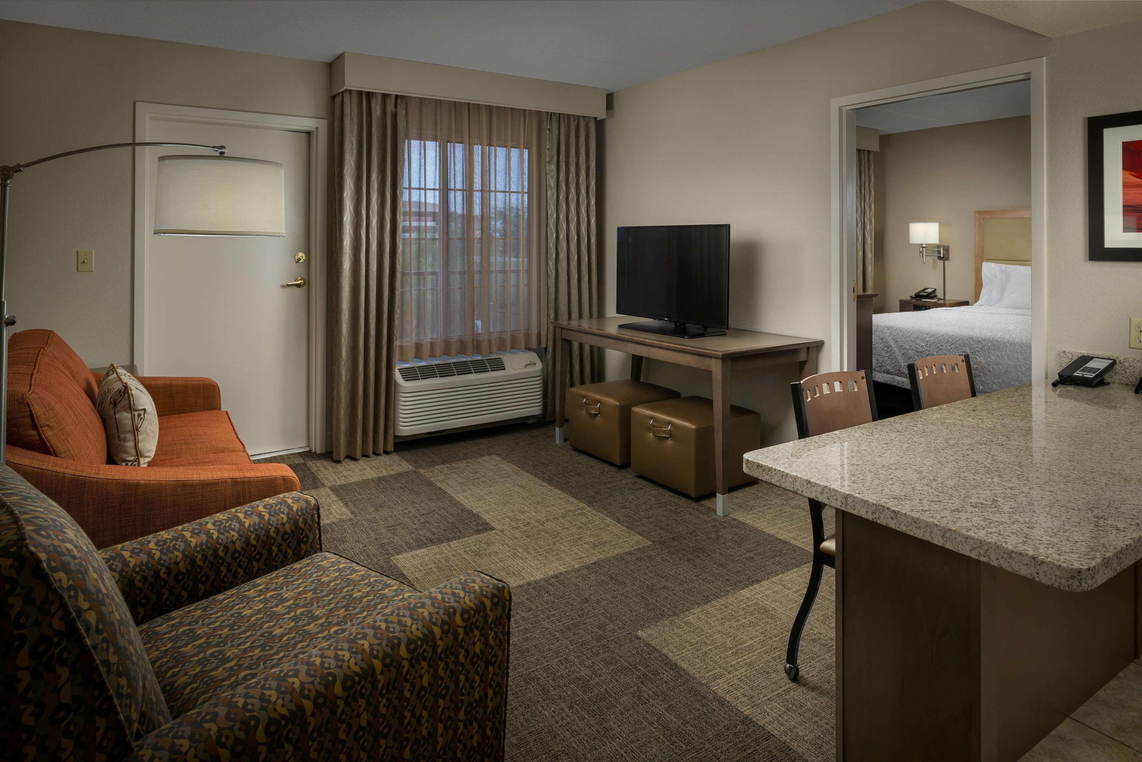 Hampton Inn & Suites Phoenix/Scottsdale Hampton Inn & Suites Phoenix/Scottsdale