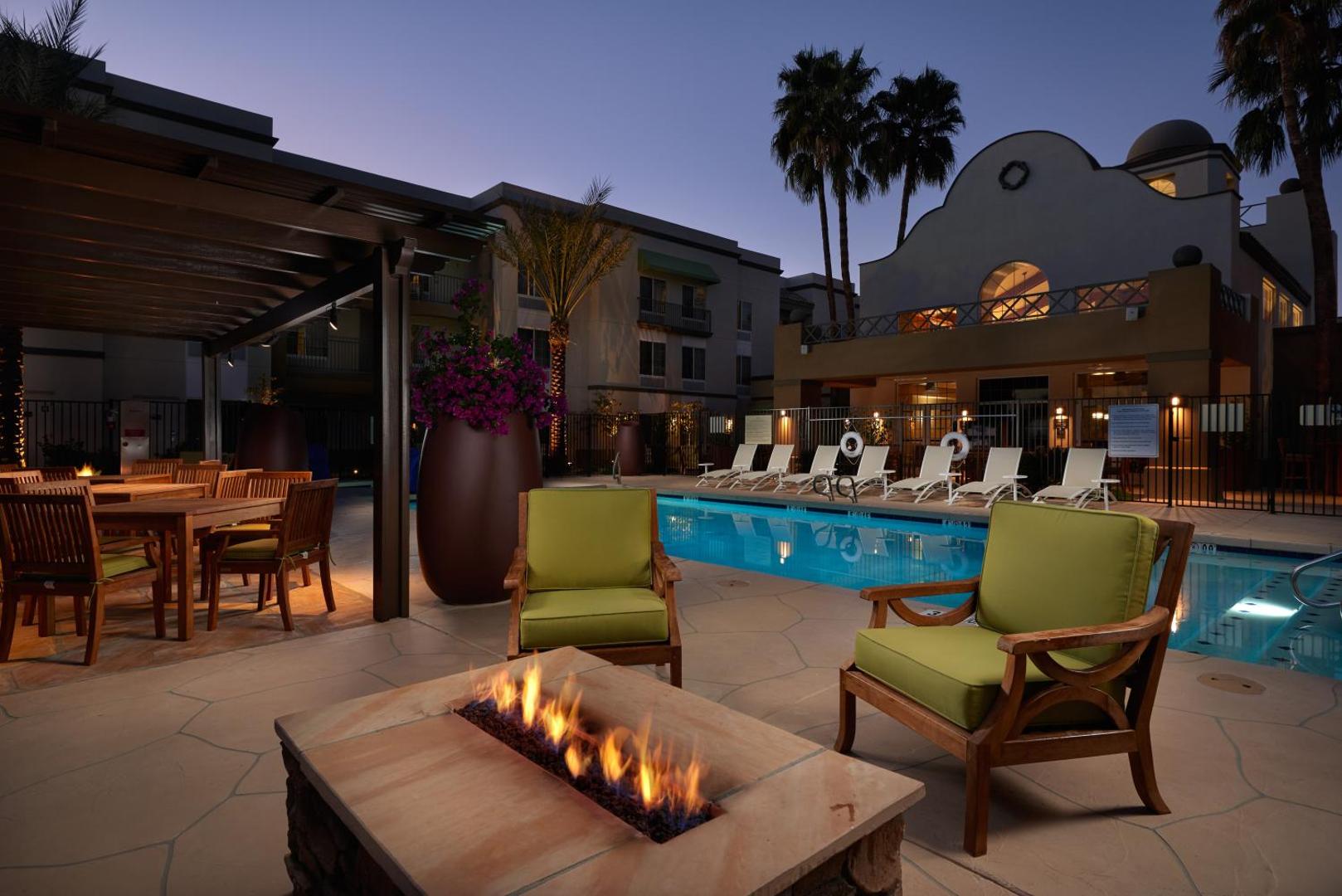 Hampton Inn & Suites Phoenix/Scottsdale Hampton Inn & Suites Phoenix/Scottsdale