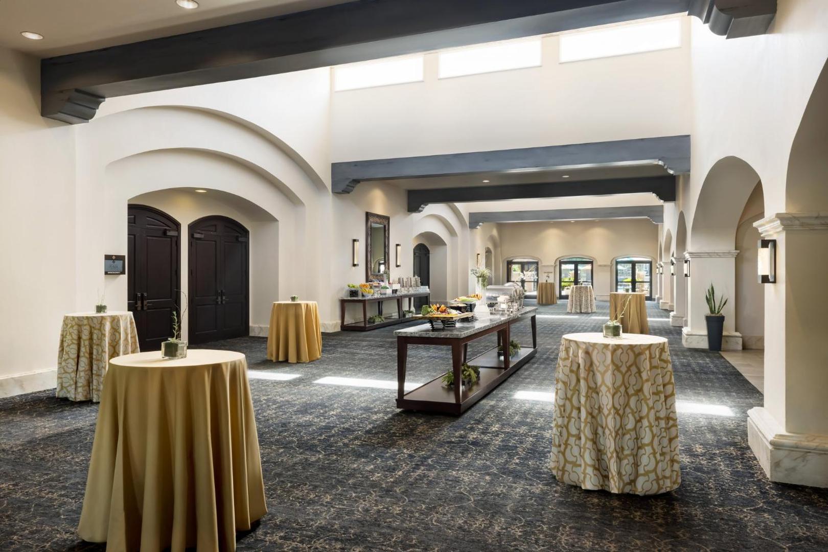 Kimpton Miralina Resort & Villas by IHG