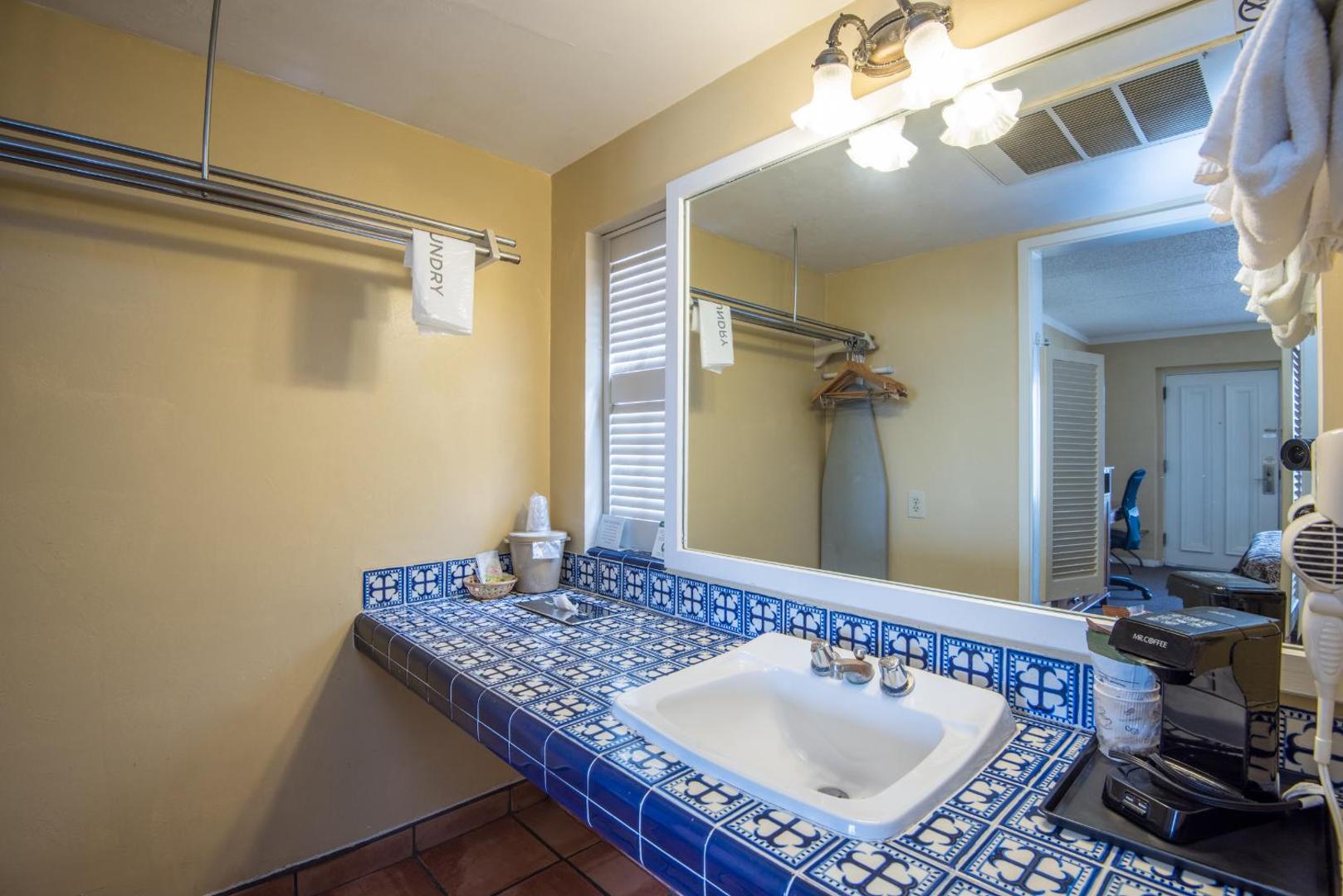 Tombstone Lookout Lodge SureStay Collection by Best Western Tombstone Lookout Lodge SureStay Collection by Best Western