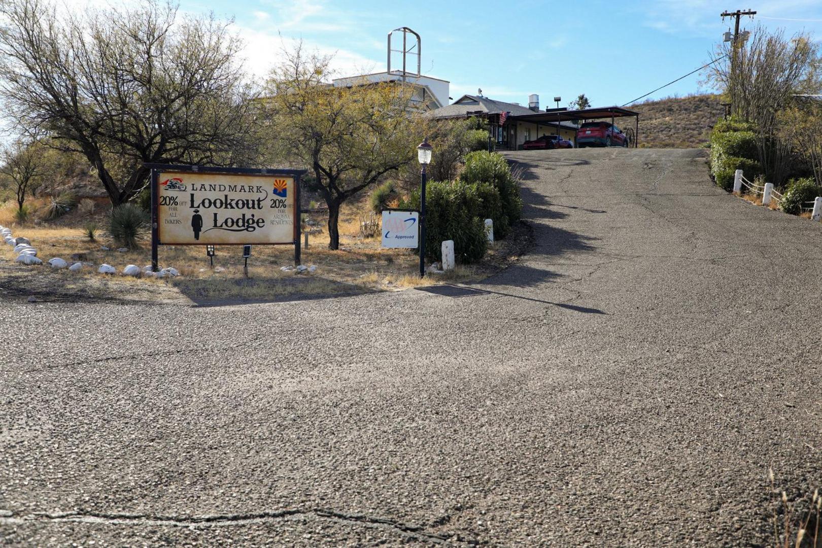 Tombstone Lookout Lodge SureStay Collection by Best Western Tombstone Lookout Lodge SureStay Collection by Best Western