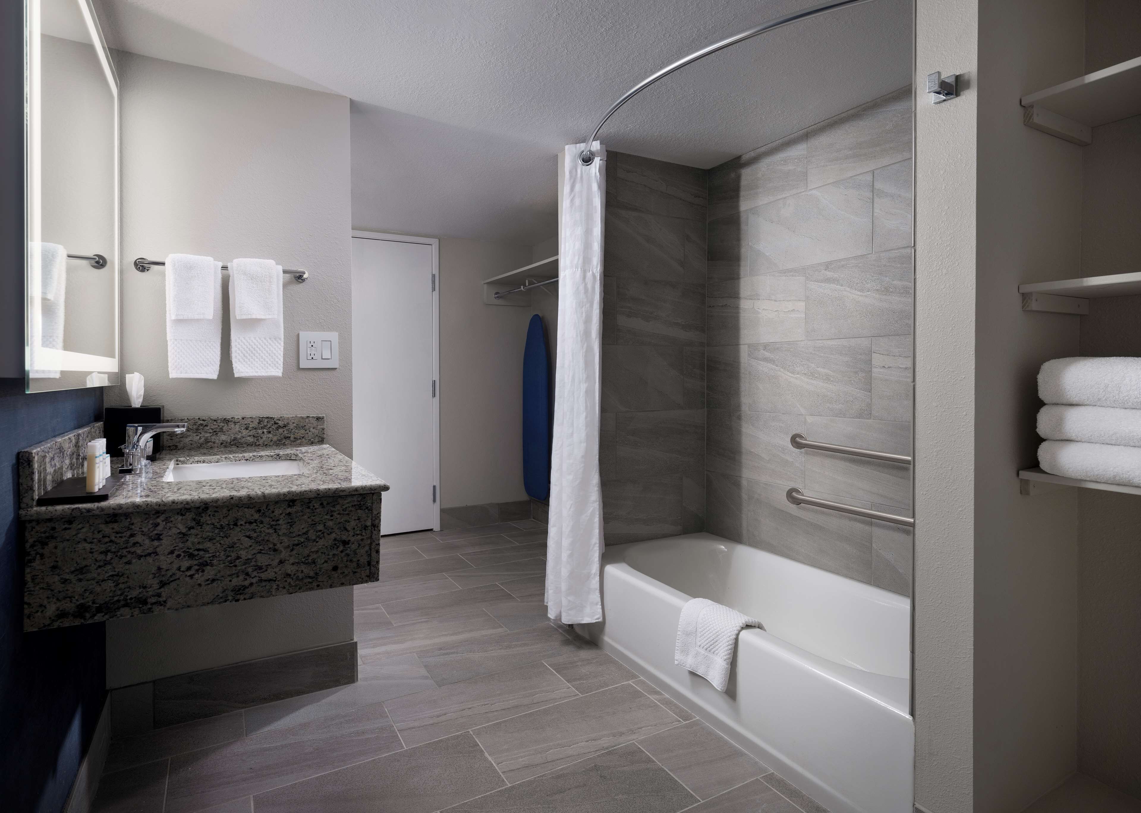 Embassy Suites by Hilton Tucson East Embassy Suites by Hilton Tucson East