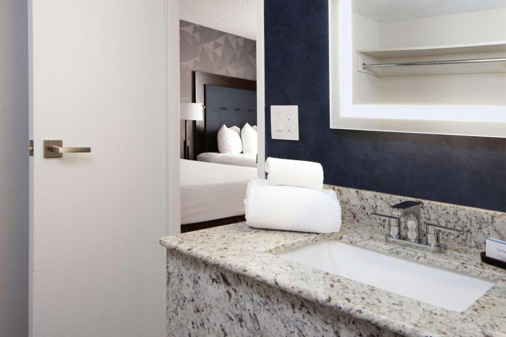 Embassy Suites by Hilton Tucson East Embassy Suites by Hilton Tucson East