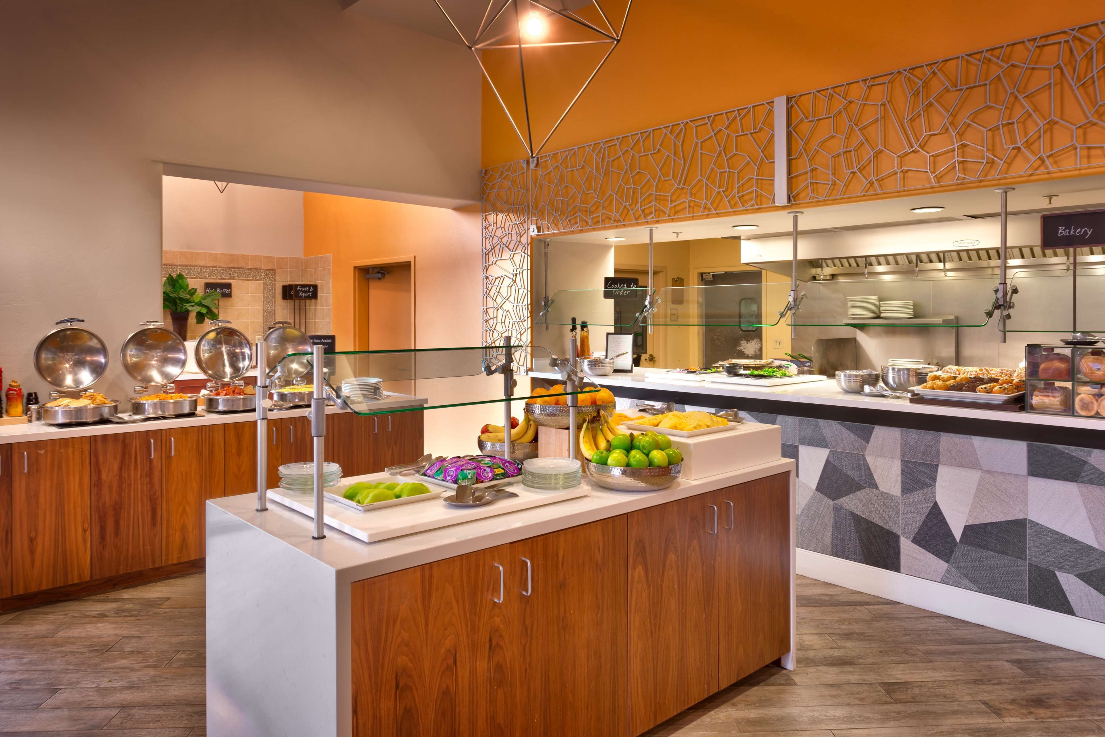 Embassy Suites by Hilton Tucson Paloma Village Embassy Suites by Hilton Tucson Paloma Village