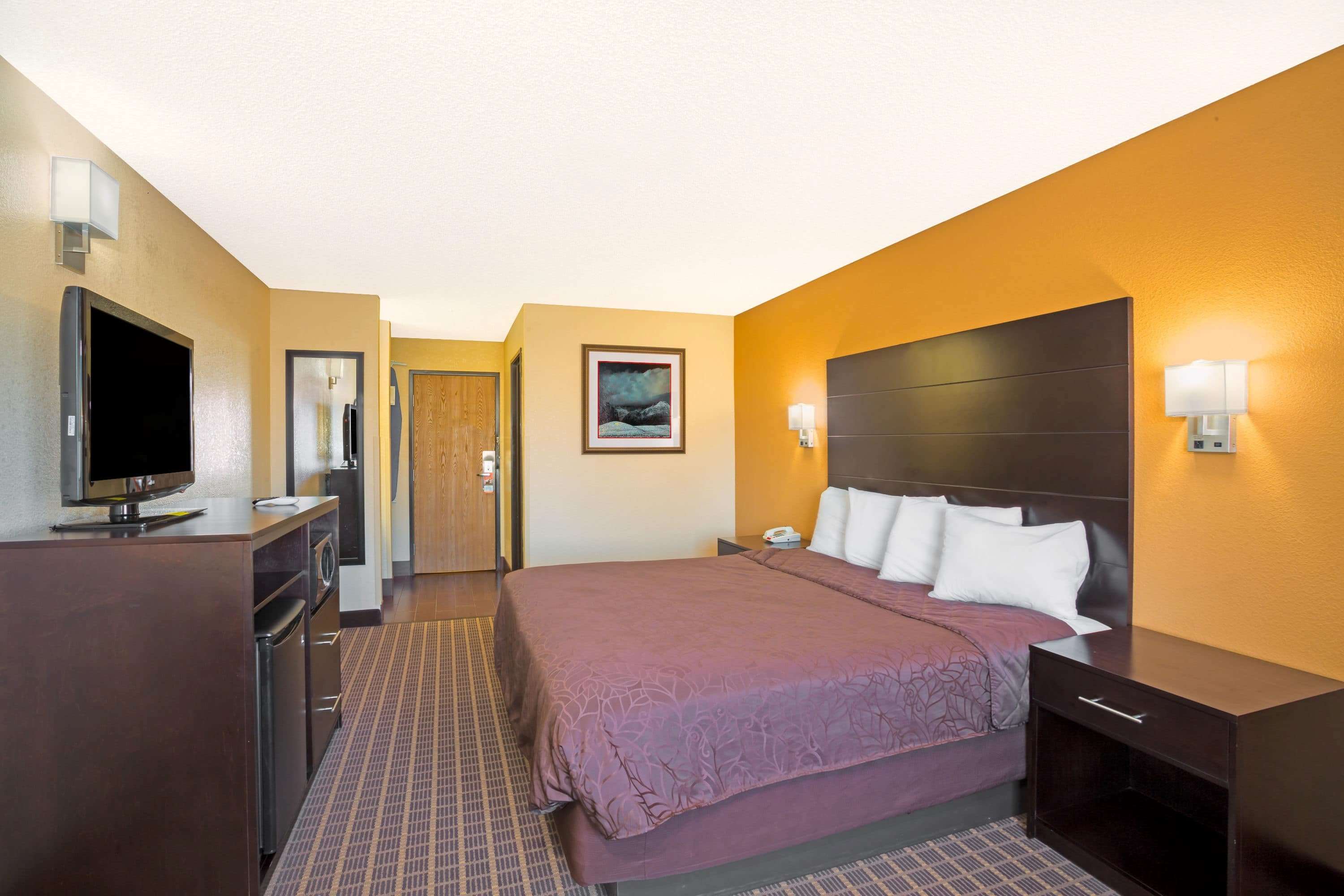 Howard Johnson by Wyndham Williams Howard Johnson by Wyndham Williams