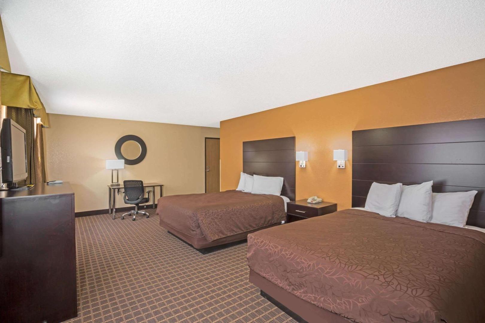 Howard Johnson by Wyndham Williams Howard Johnson by Wyndham Williams