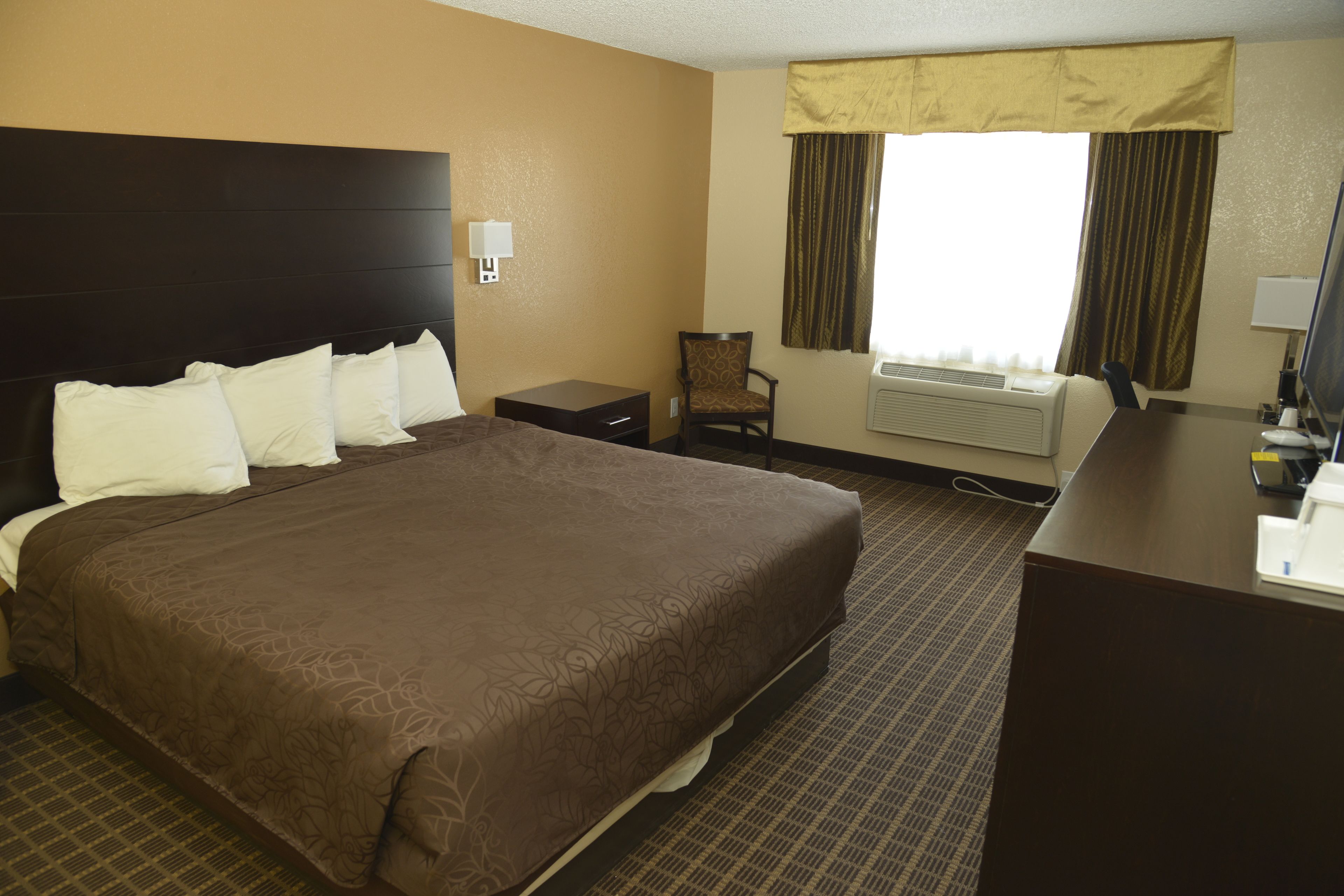 Howard Johnson by Wyndham Williams Howard Johnson by Wyndham Williams