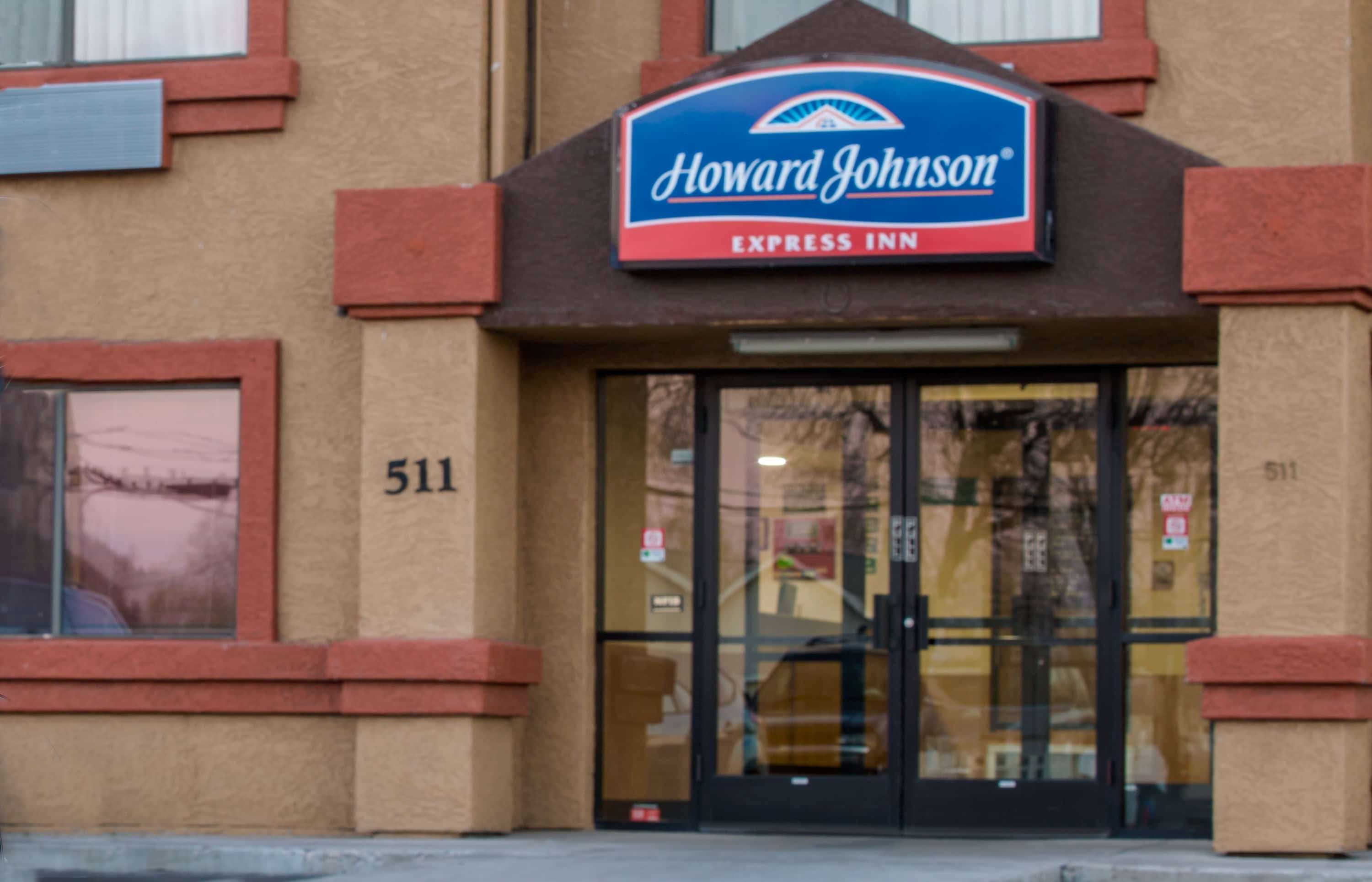 Howard Johnson by Wyndham Williams Howard Johnson by Wyndham Williams