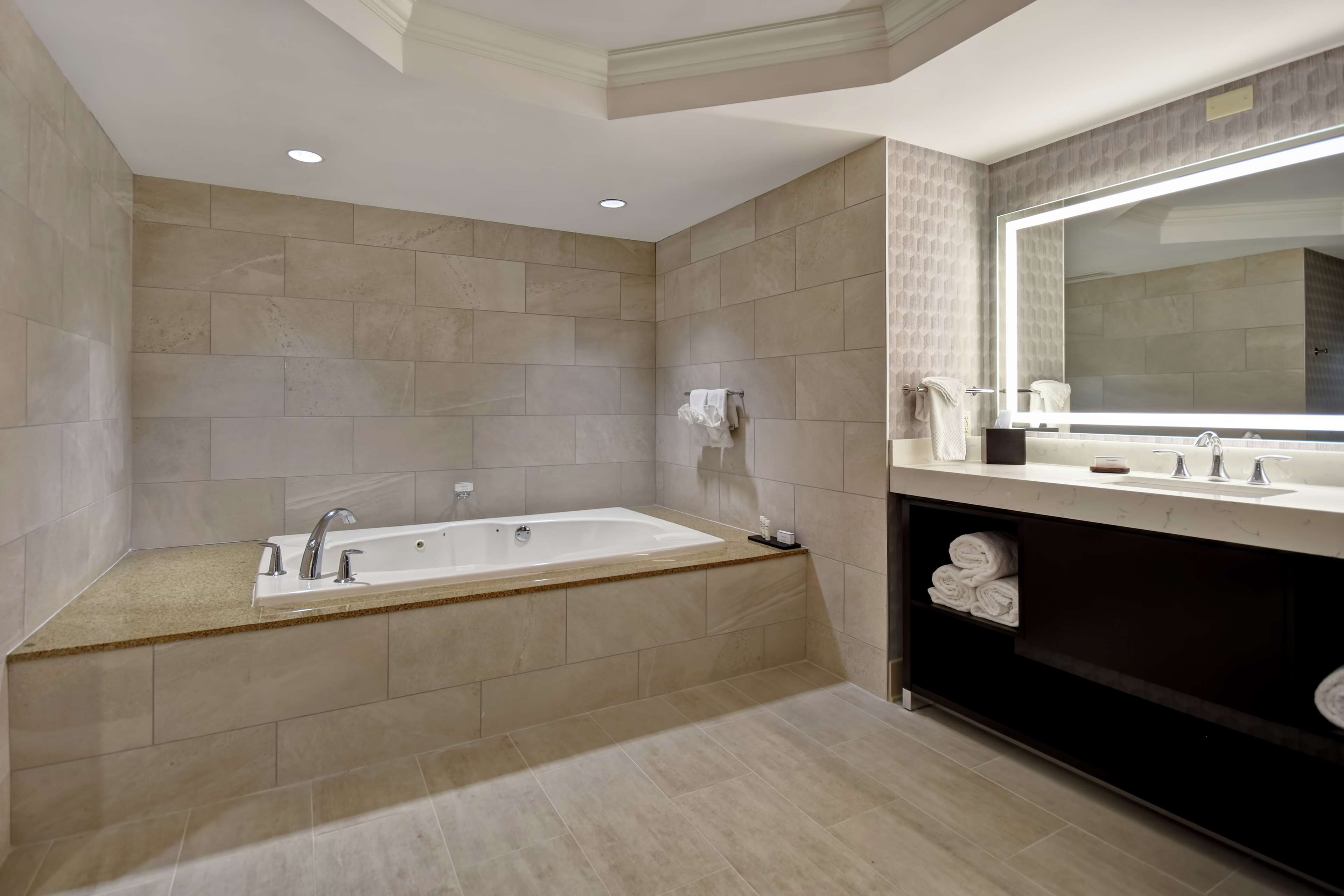Embassy Suites Little Rock Embassy Suites Little Rock