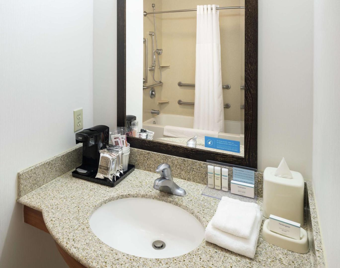 Hampton Inn & Suites Clovis Hampton Inn & Suites Clovis