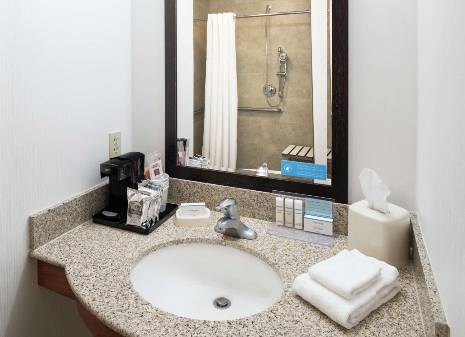 Hampton Inn & Suites Clovis Hampton Inn & Suites Clovis
