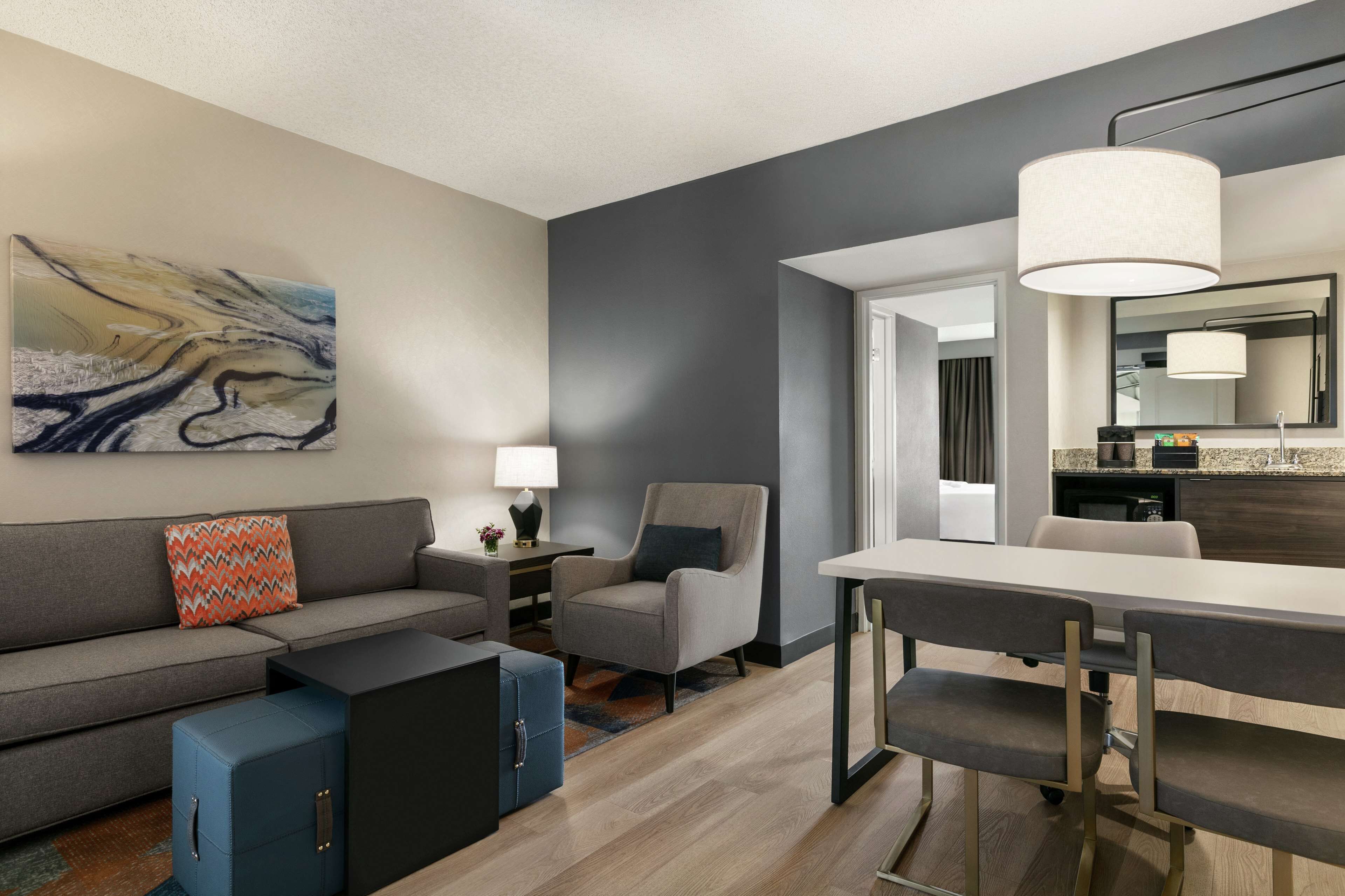 Embassy Suites by Hilton Los Angeles Downey Embassy Suites by Hilton Los Angeles Downey