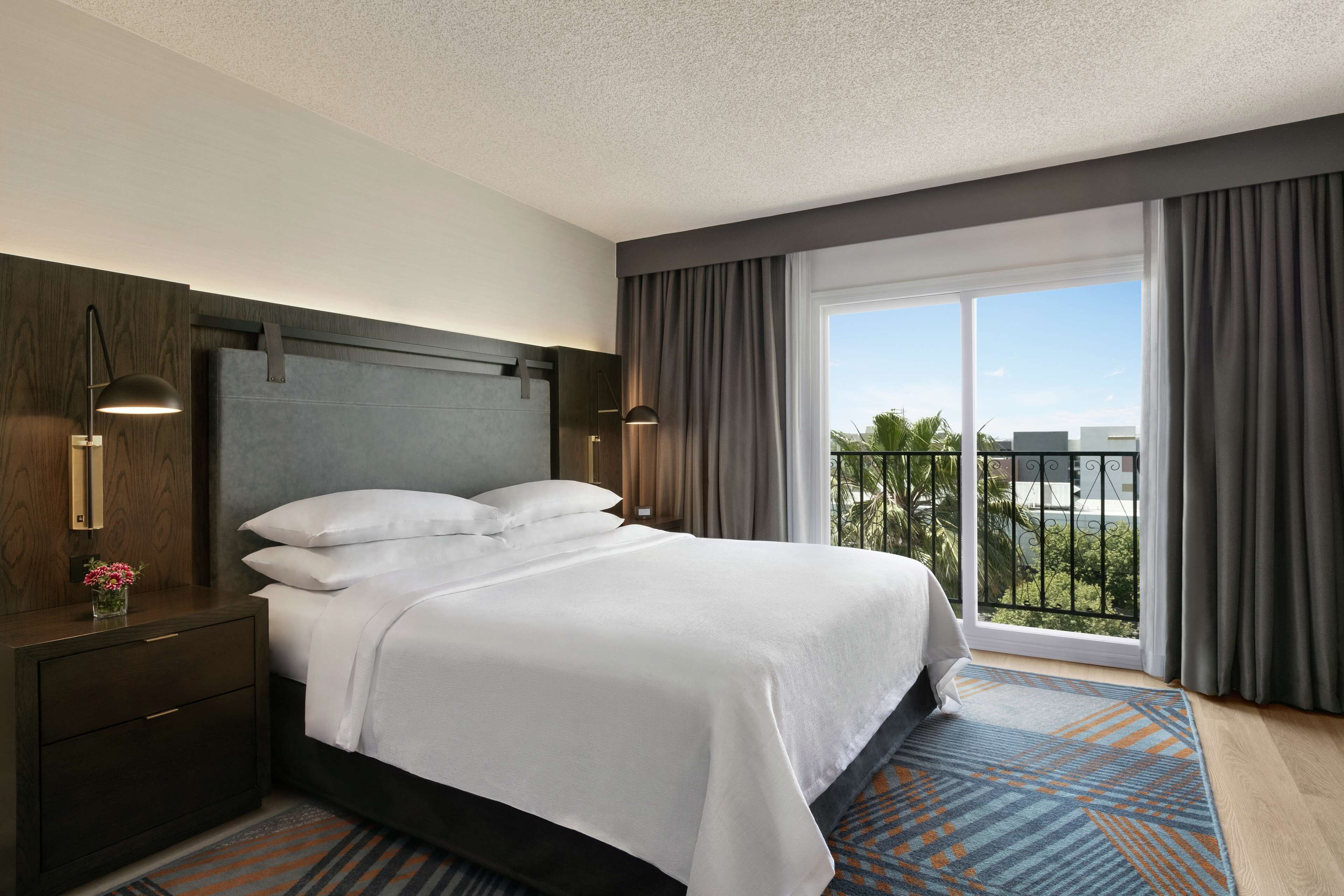 Embassy Suites by Hilton Los Angeles Downey Embassy Suites by Hilton Los Angeles Downey