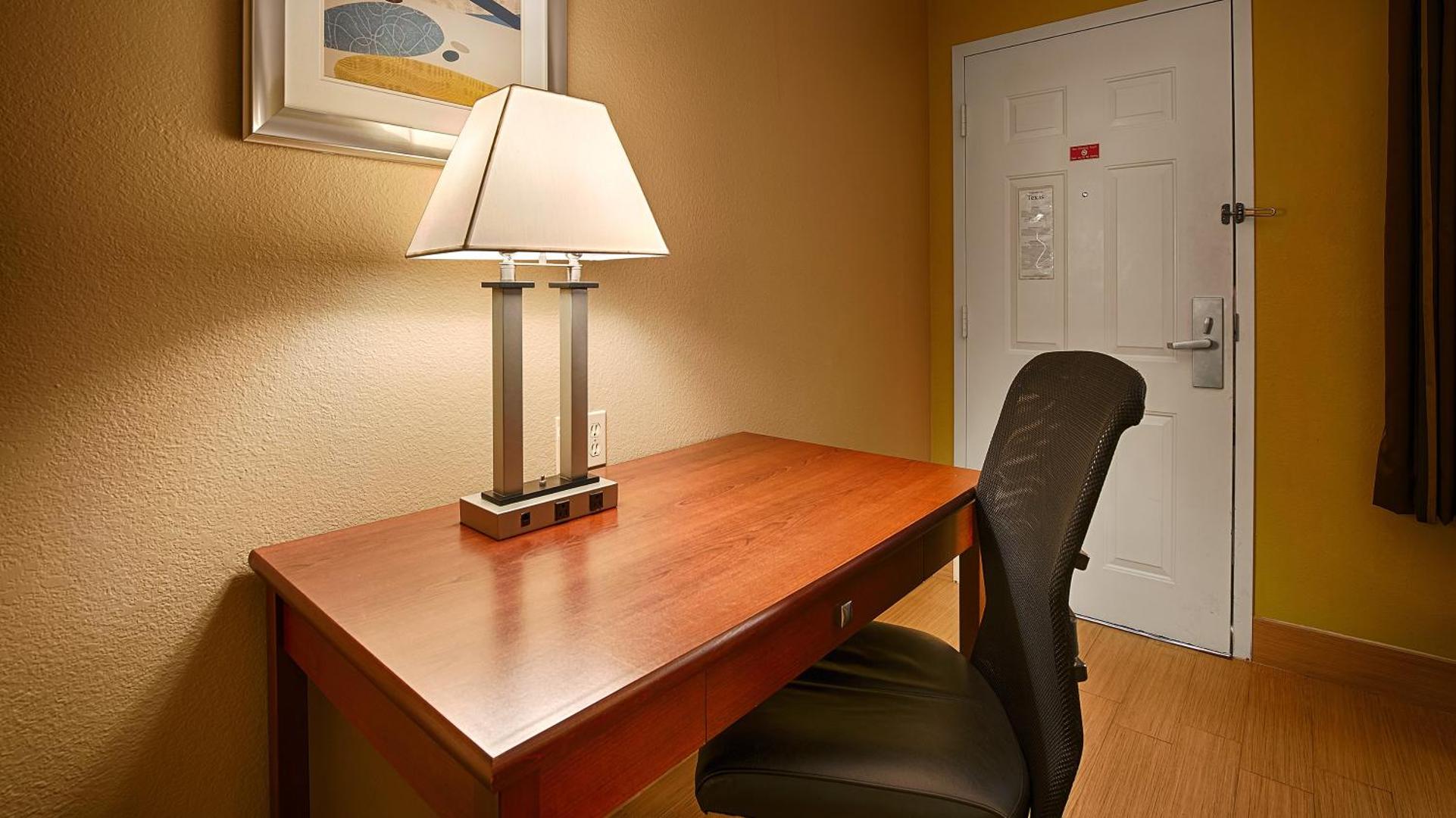 Best Western Village Inn Best Western Village Inn