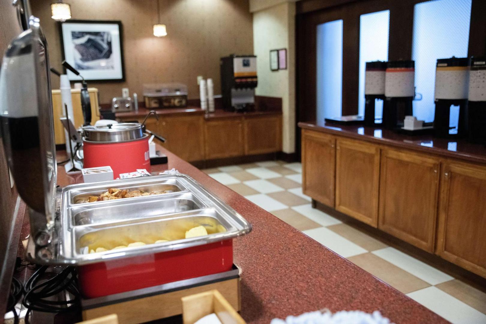 Hampton Inn & Suites Fresno Hampton Inn & Suites Fresno