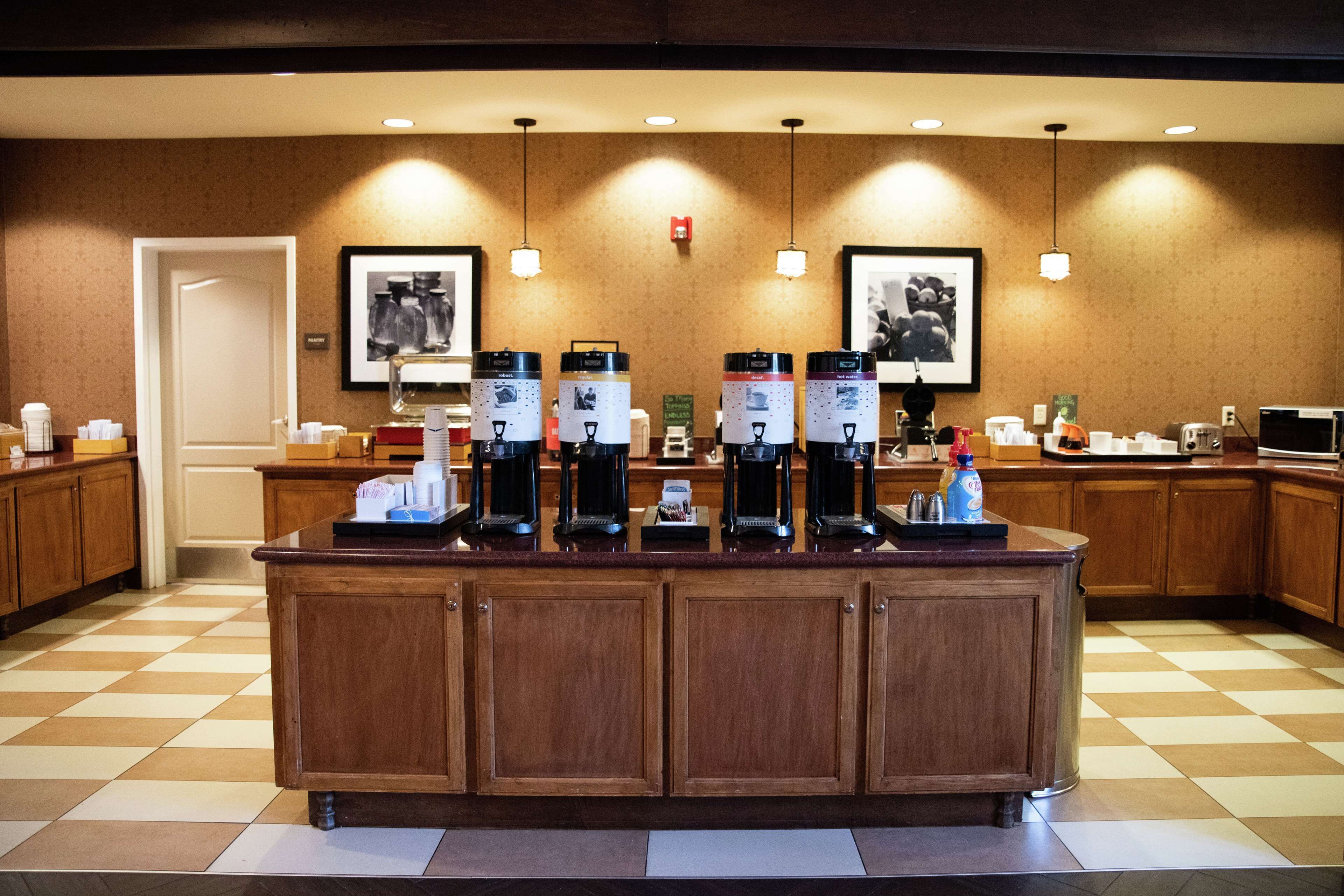 Hampton Inn & Suites Fresno Hampton Inn & Suites Fresno