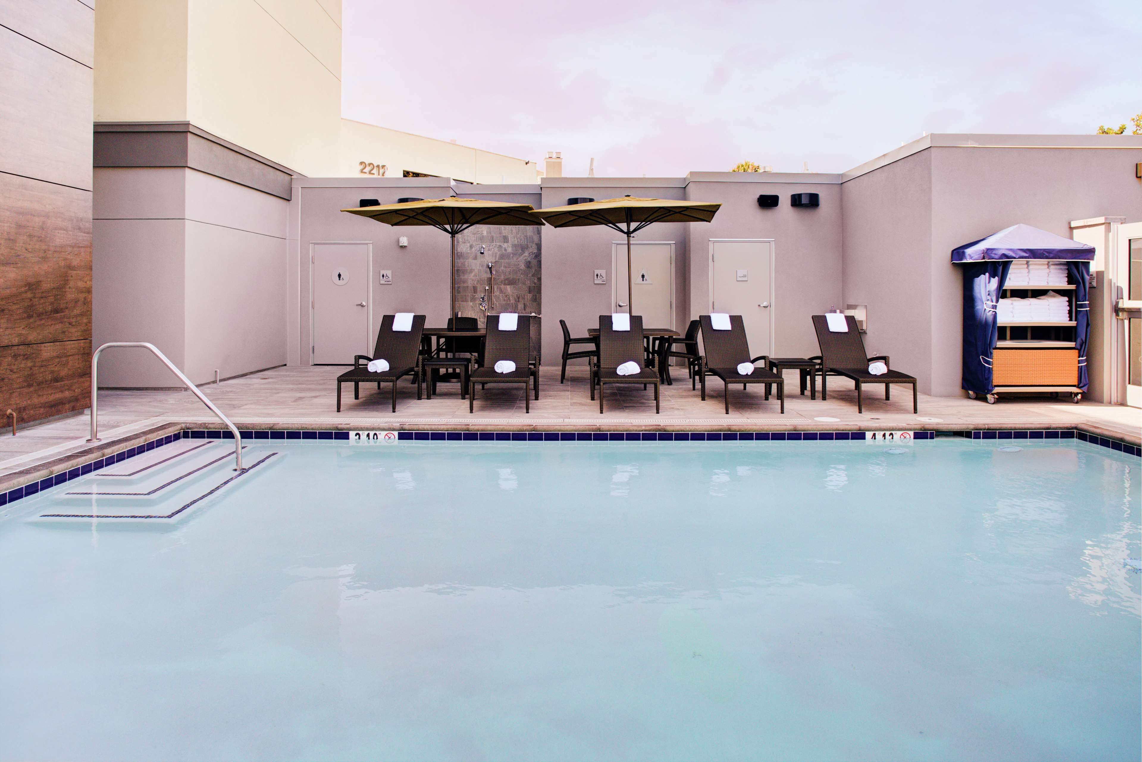 Hampton Inn & Suites Irvine Orange County Airport Hampton Inn & Suites Irvine Orange County Airport