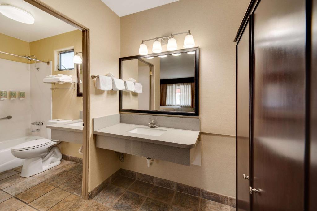Best Western Plus Frontier Motel Best Western Plus Frontier Motel