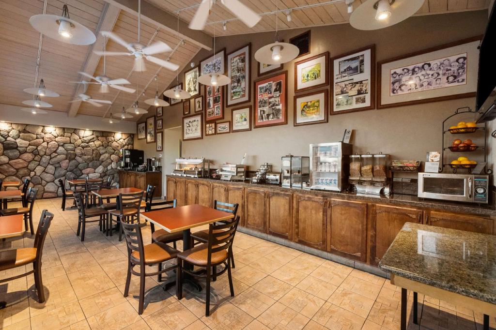 Best Western Plus Frontier Motel Best Western Plus Frontier Motel