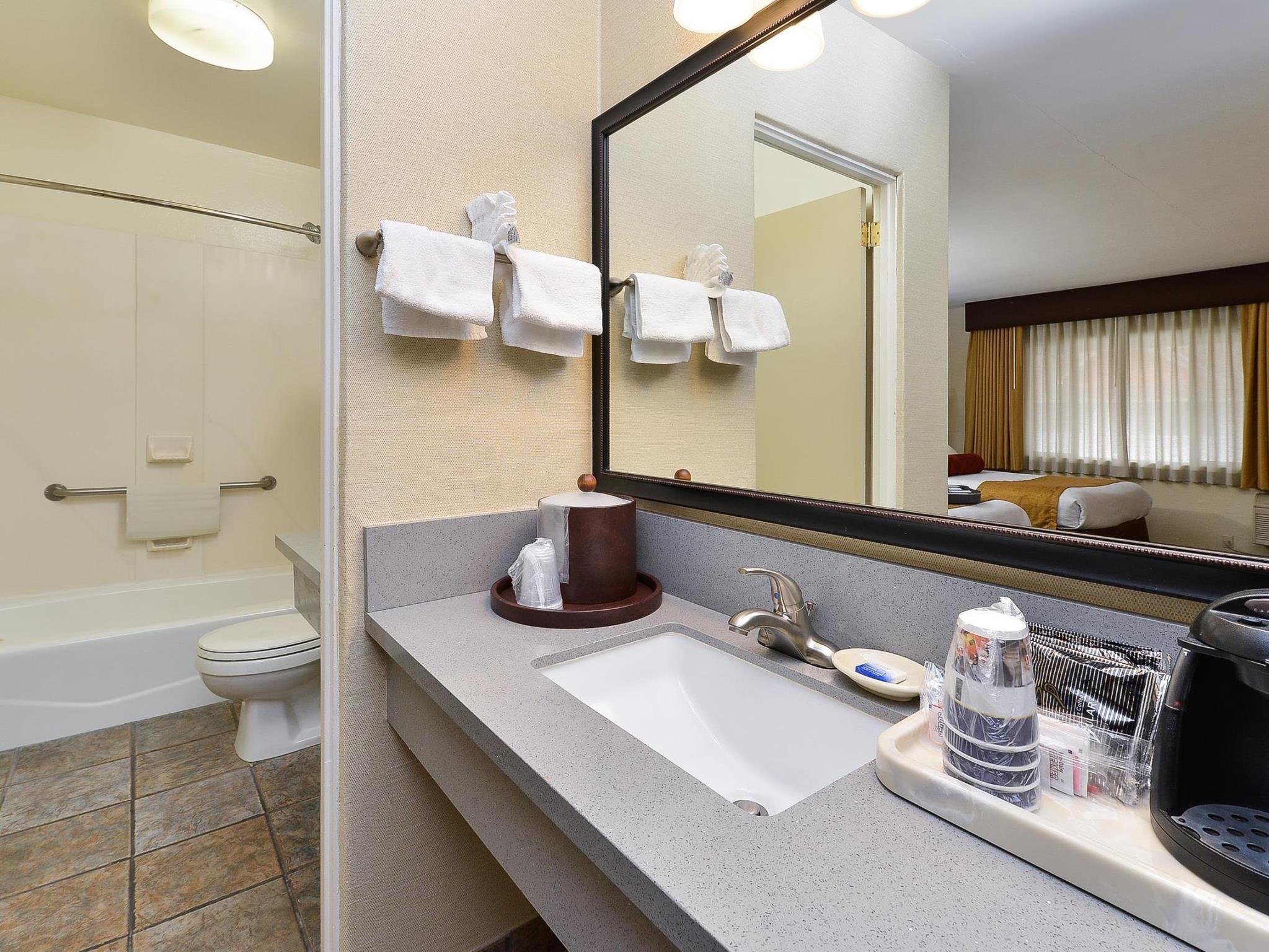 Best Western Plus Frontier Motel Best Western Plus Frontier Motel