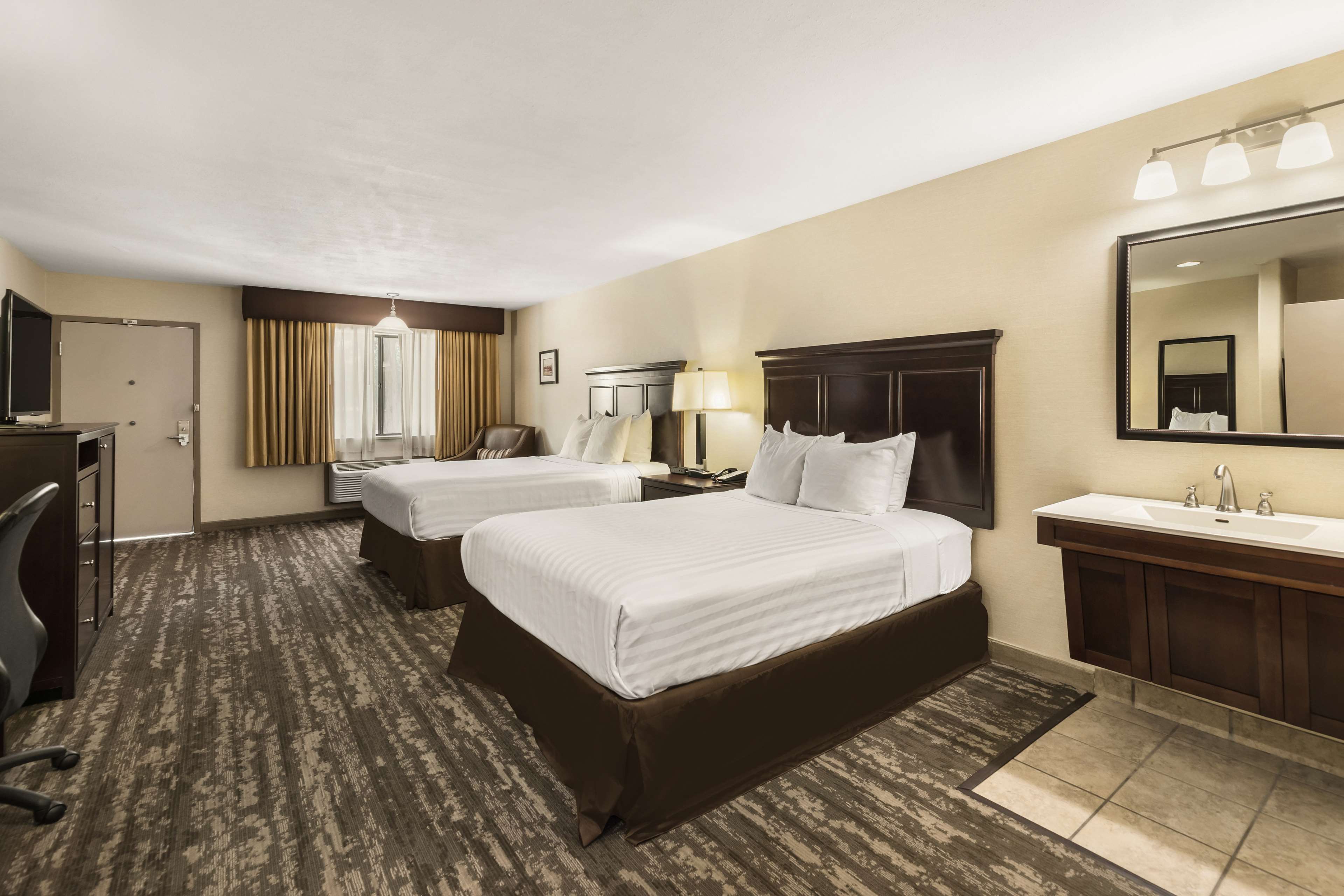 Best Western Plus Frontier Motel Best Western Plus Frontier Motel