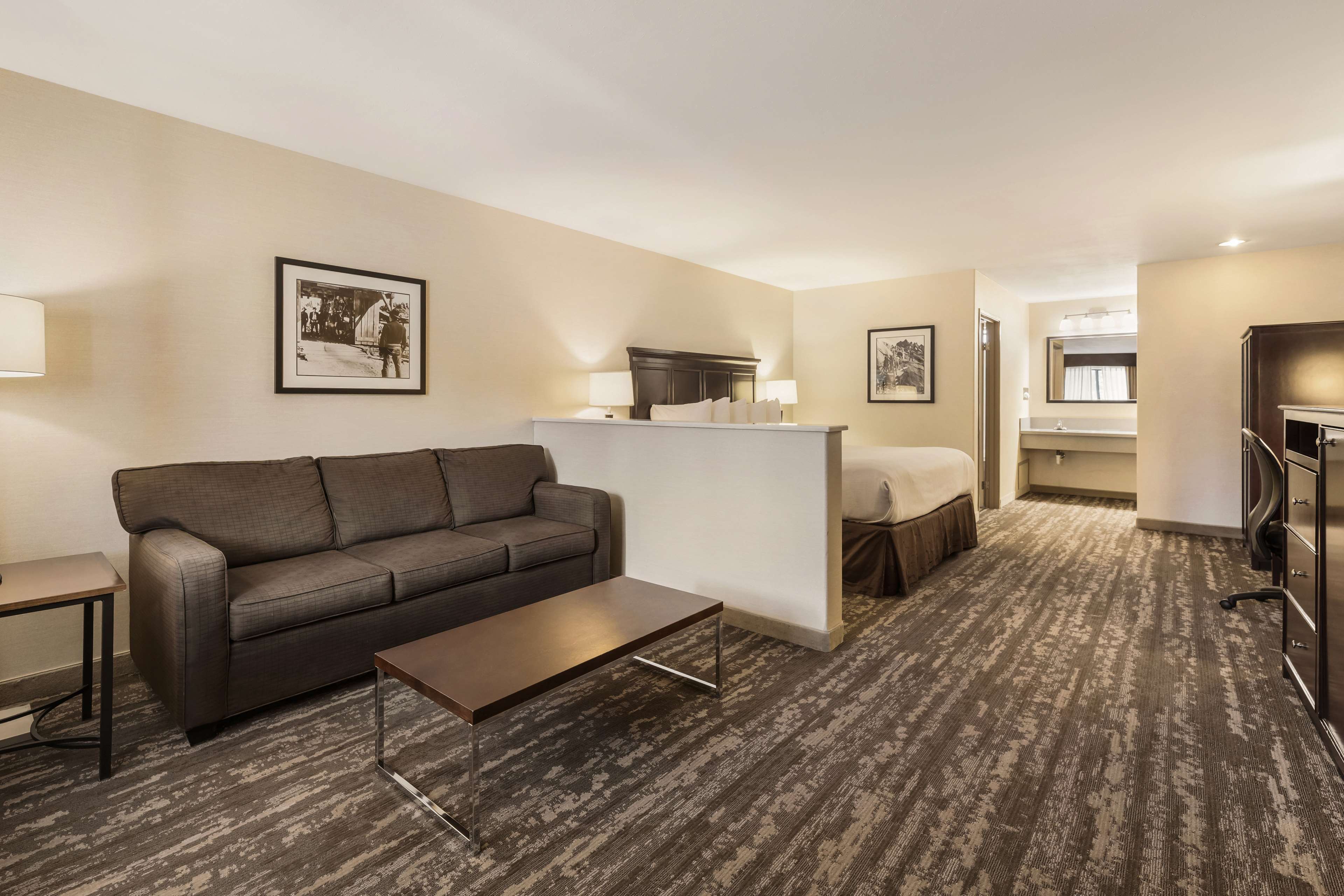 Best Western Plus Frontier Motel Best Western Plus Frontier Motel