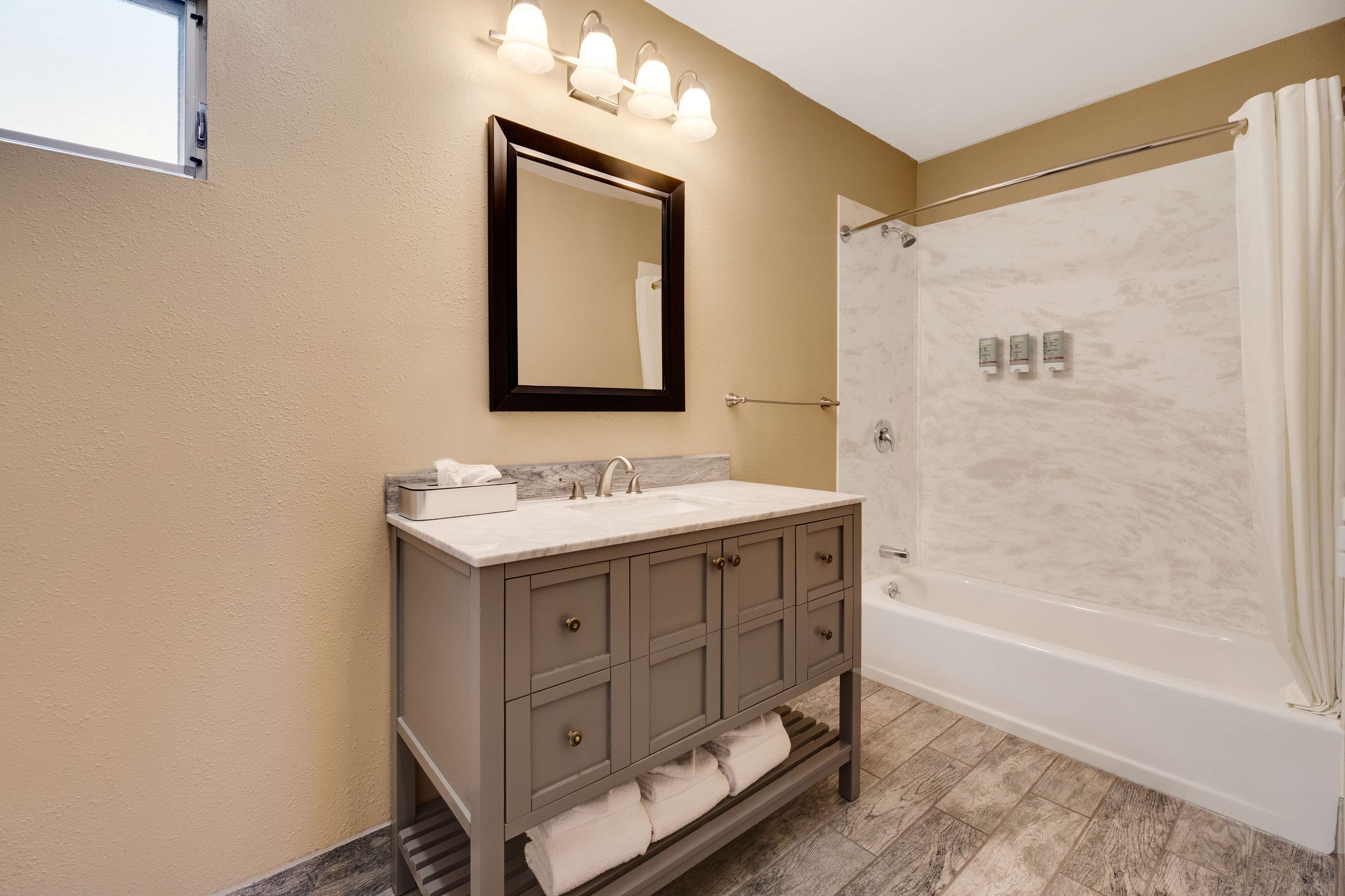 Best Western Plus Frontier Motel Best Western Plus Frontier Motel
