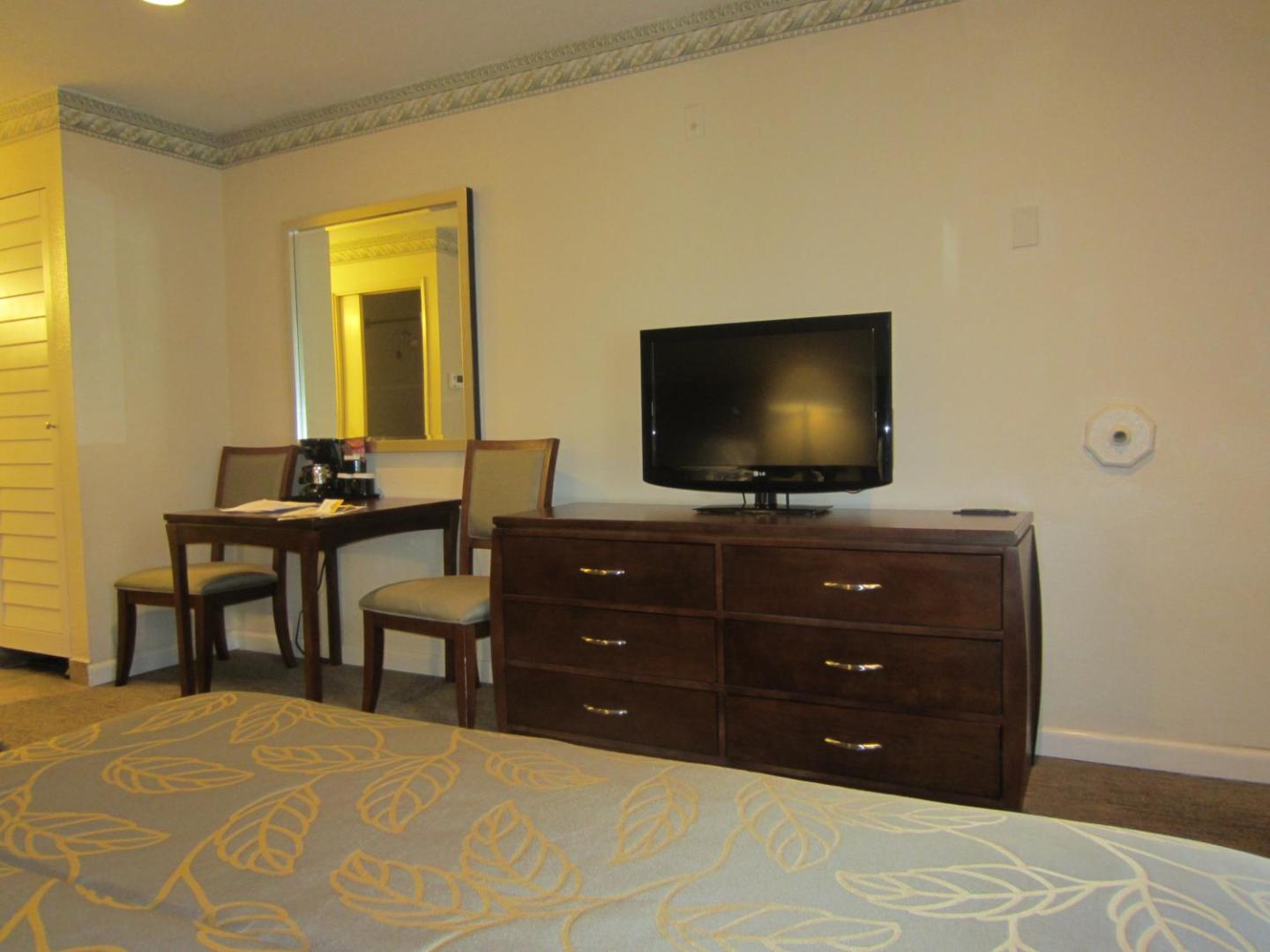 Days Inn by Wyndham San Diego Hotel Circle Days Inn by Wyndham San Diego Hotel Circle