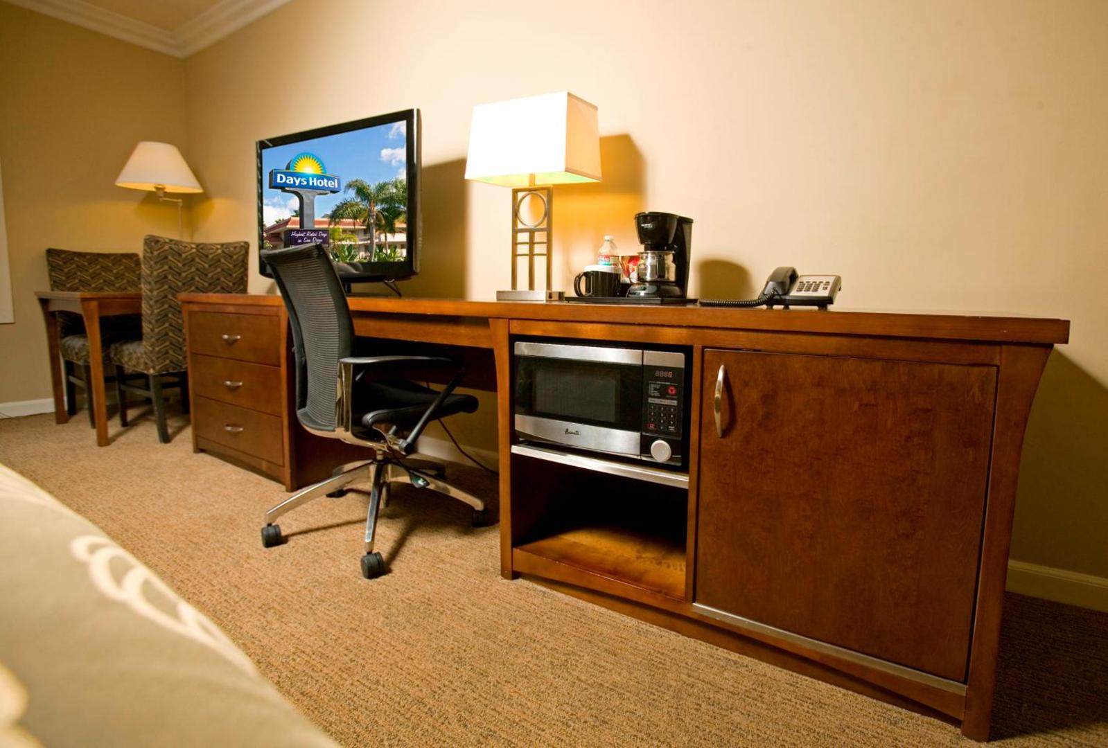 Days Inn by Wyndham San Diego Hotel Circle Days Inn by Wyndham San Diego Hotel Circle