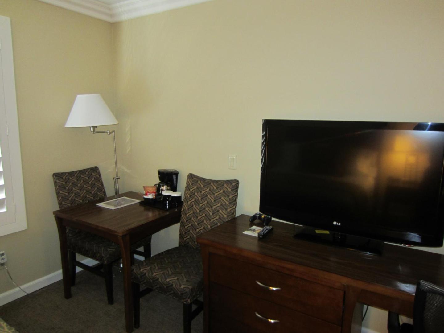 Days Inn by Wyndham San Diego Hotel Circle Days Inn by Wyndham San Diego Hotel Circle
