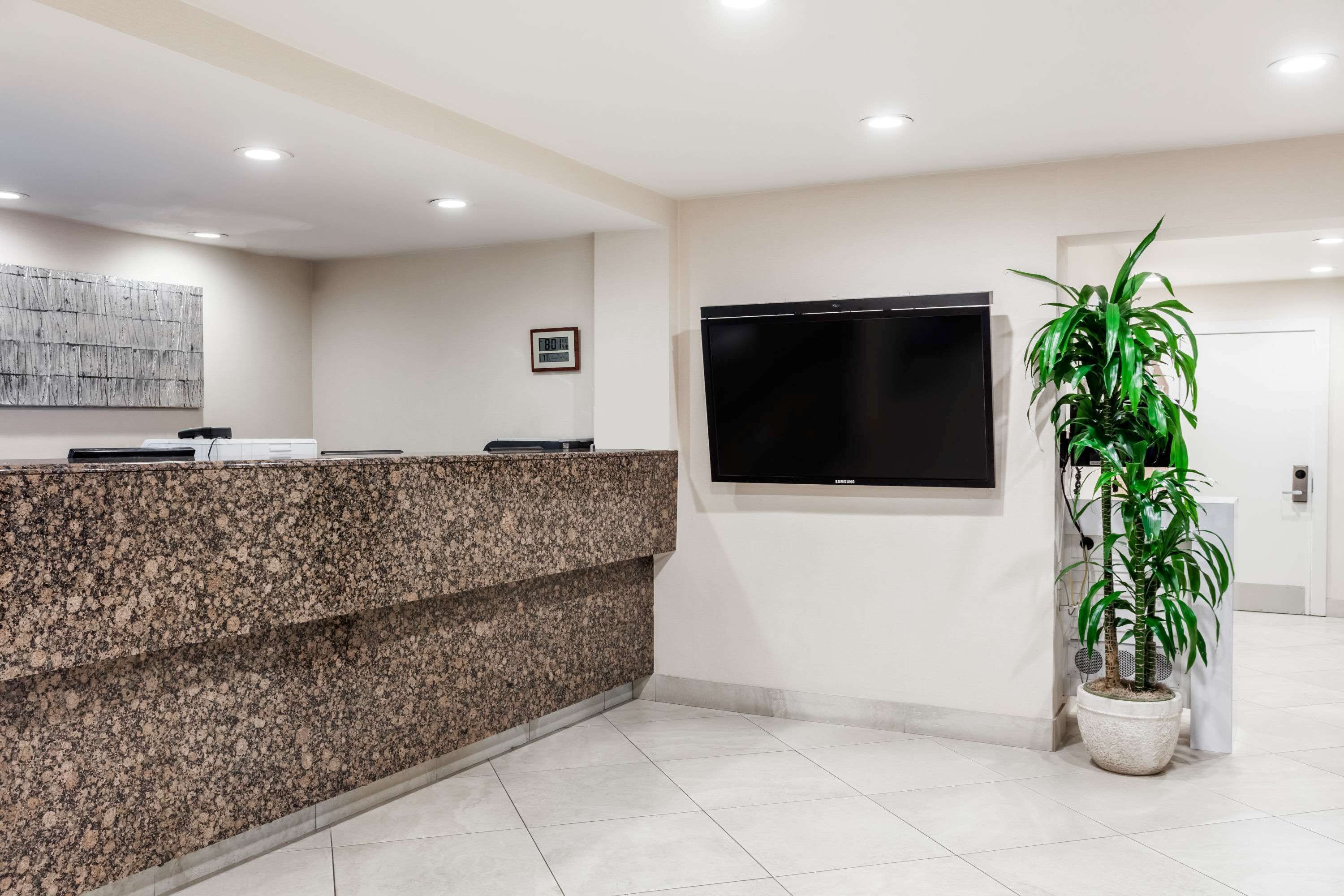 Days Inn by Wyndham San Diego Hotel Circle Days Inn by Wyndham San Diego Hotel Circle
