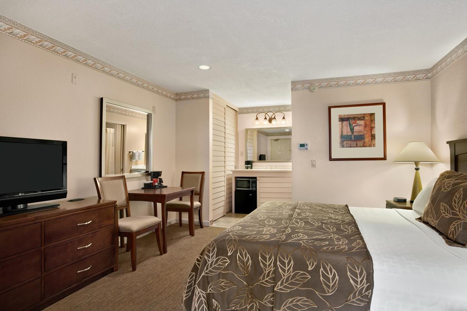Days Inn by Wyndham San Diego Hotel Circle Days Inn by Wyndham San Diego Hotel Circle