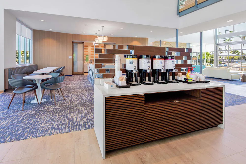 Hampton Inn & Suites San Diego Airport Liberty Station Hampton Inn & Suites San Diego Airport Liberty Station
