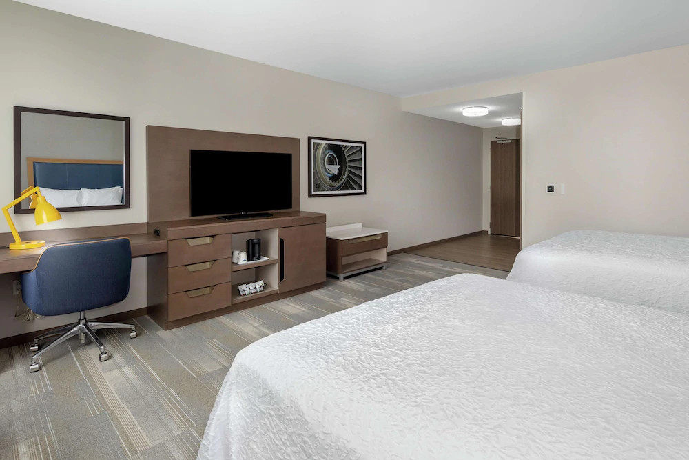 Hampton Inn & Suites San Diego Airport Liberty Station Hampton Inn & Suites San Diego Airport Liberty Station