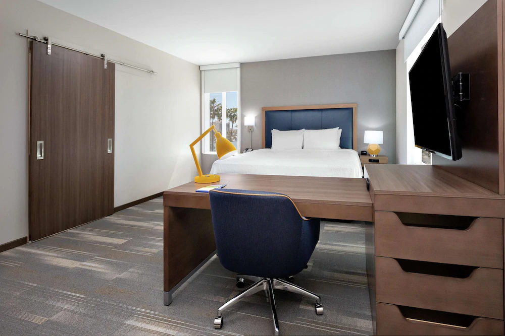 Hampton Inn & Suites San Diego Airport Liberty Station Hampton Inn & Suites San Diego Airport Liberty Station