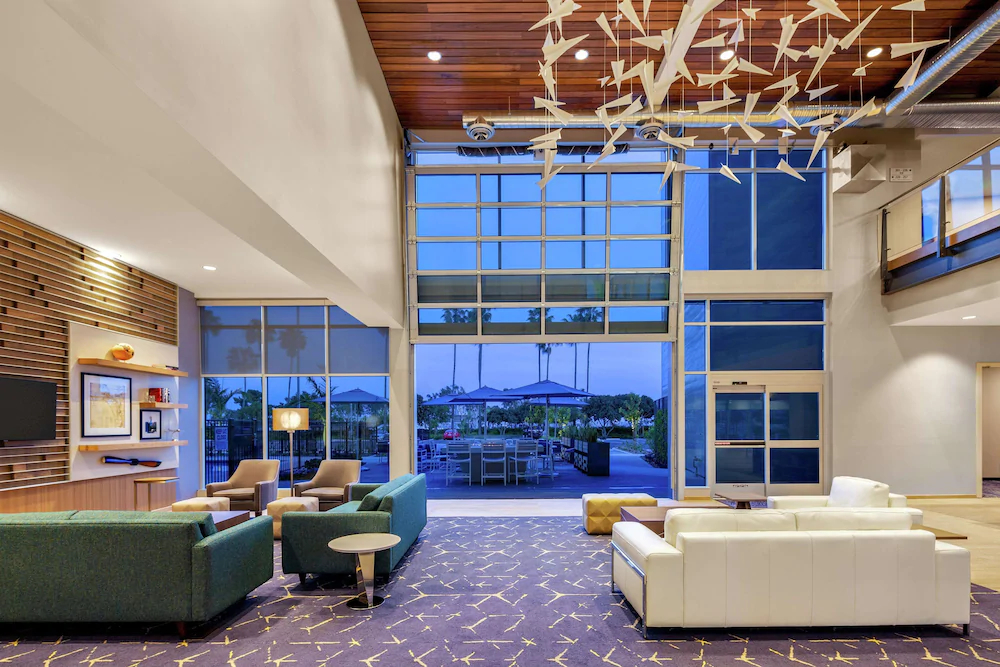 Hampton Inn & Suites San Diego Airport Liberty Station Hampton Inn & Suites San Diego Airport Liberty Station