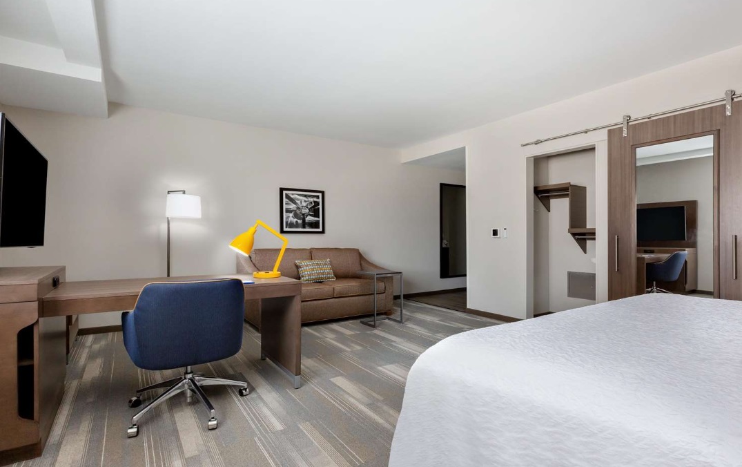 Hampton Inn & Suites San Diego Airport Liberty Station Hampton Inn & Suites San Diego Airport Liberty Station