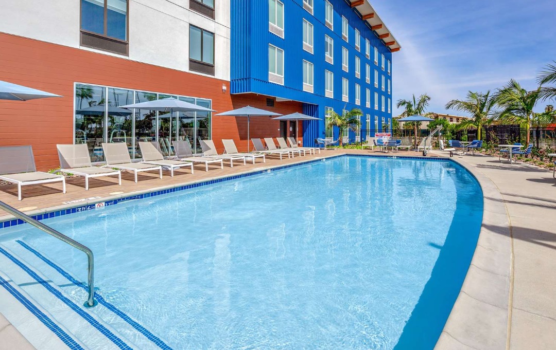 Hampton Inn & Suites San Diego Airport Liberty Station Hampton Inn & Suites San Diego Airport Liberty Station