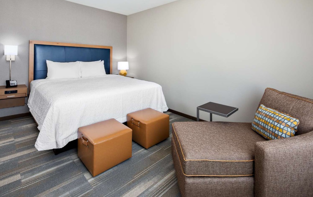 Hampton Inn & Suites San Diego Airport Liberty Station Hampton Inn & Suites San Diego Airport Liberty Station