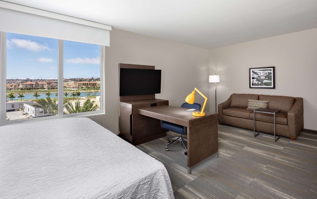 Hampton Inn & Suites San Diego Airport Liberty Station Hampton Inn & Suites San Diego Airport Liberty Station
