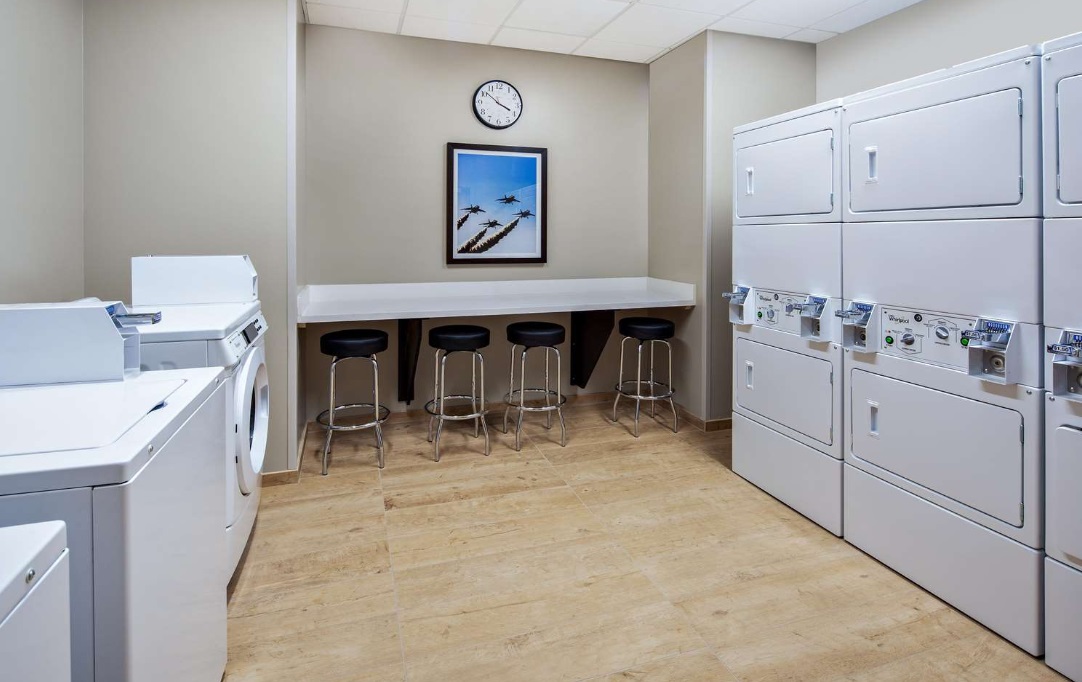 Hampton Inn & Suites San Diego Airport Liberty Station Hampton Inn & Suites San Diego Airport Liberty Station